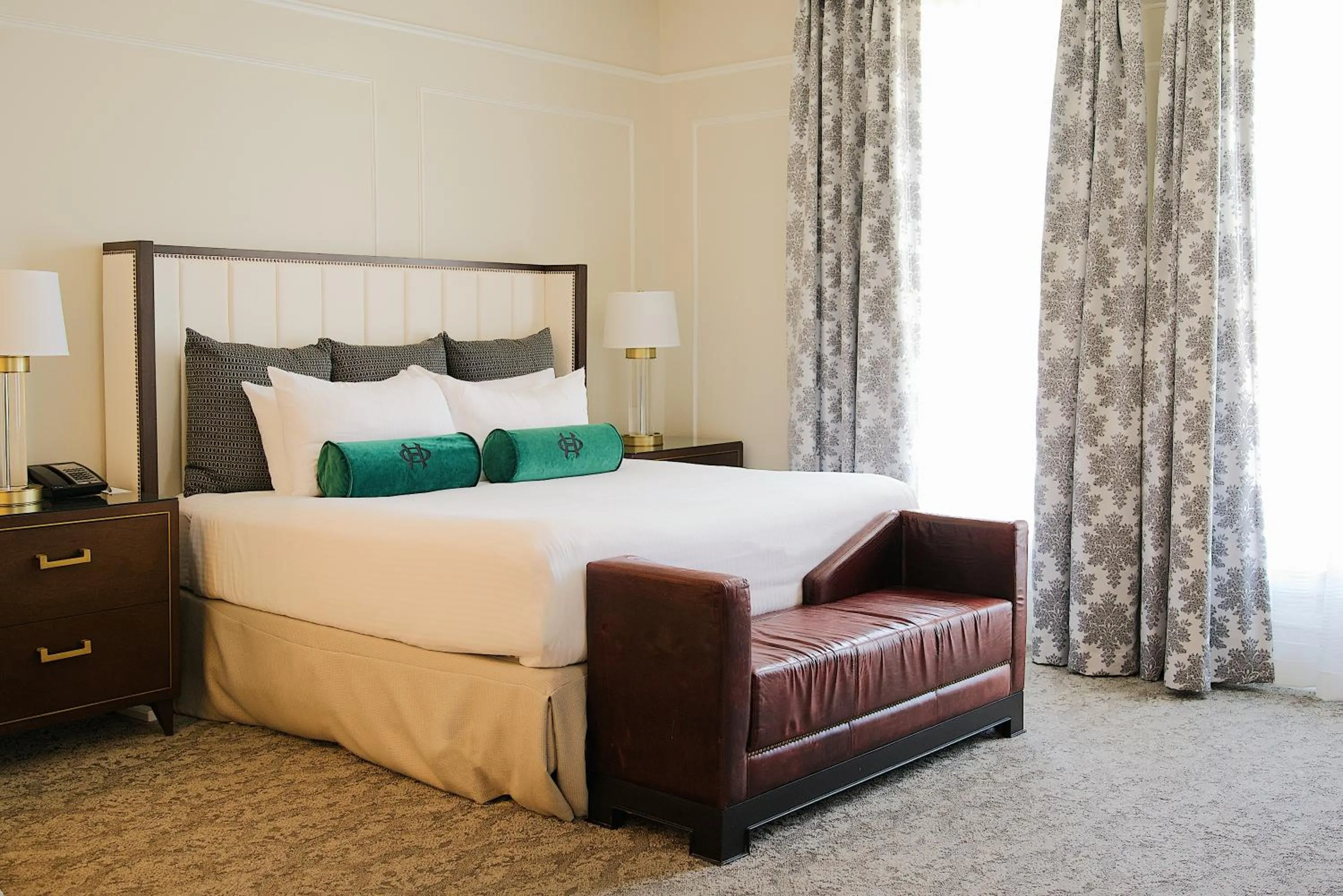 Bed in The Oxford Hotel