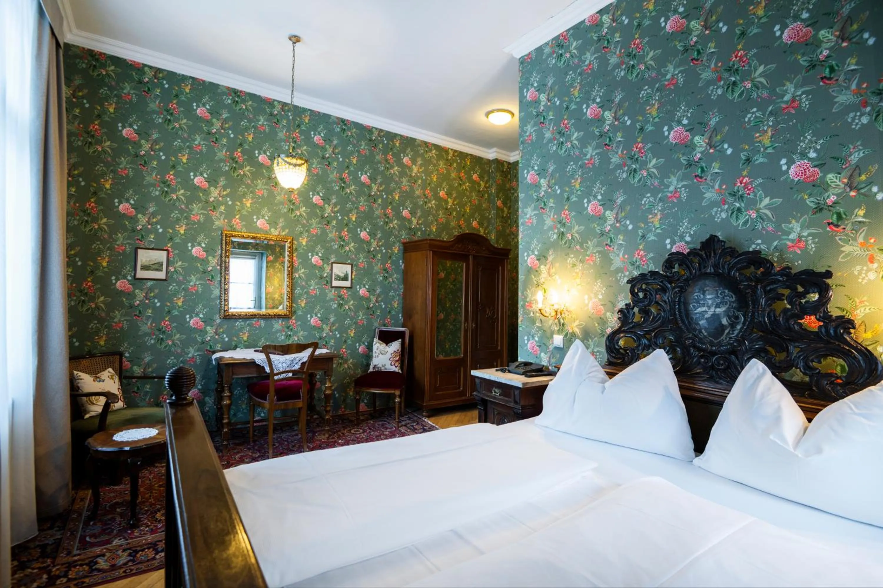 Bed in Villa Excelsior Hotel & Kurhaus