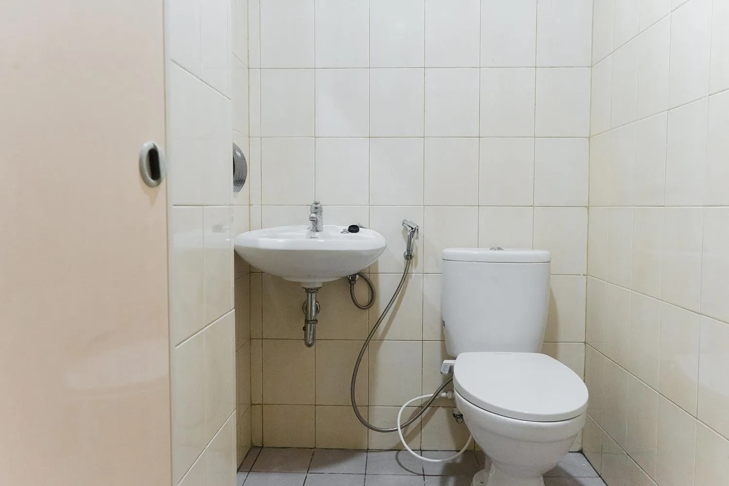 Bathroom in Social Hub by TwoSpaces