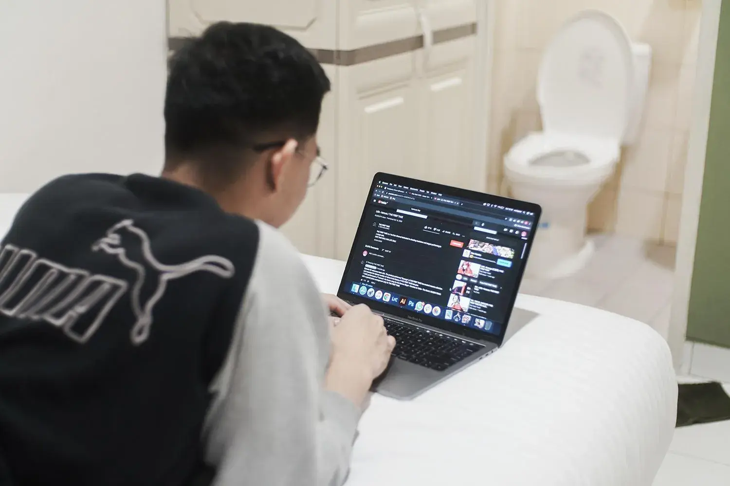 Bed in Social Hub by TwoSpaces Bed in Social Hub by TwoSpaces