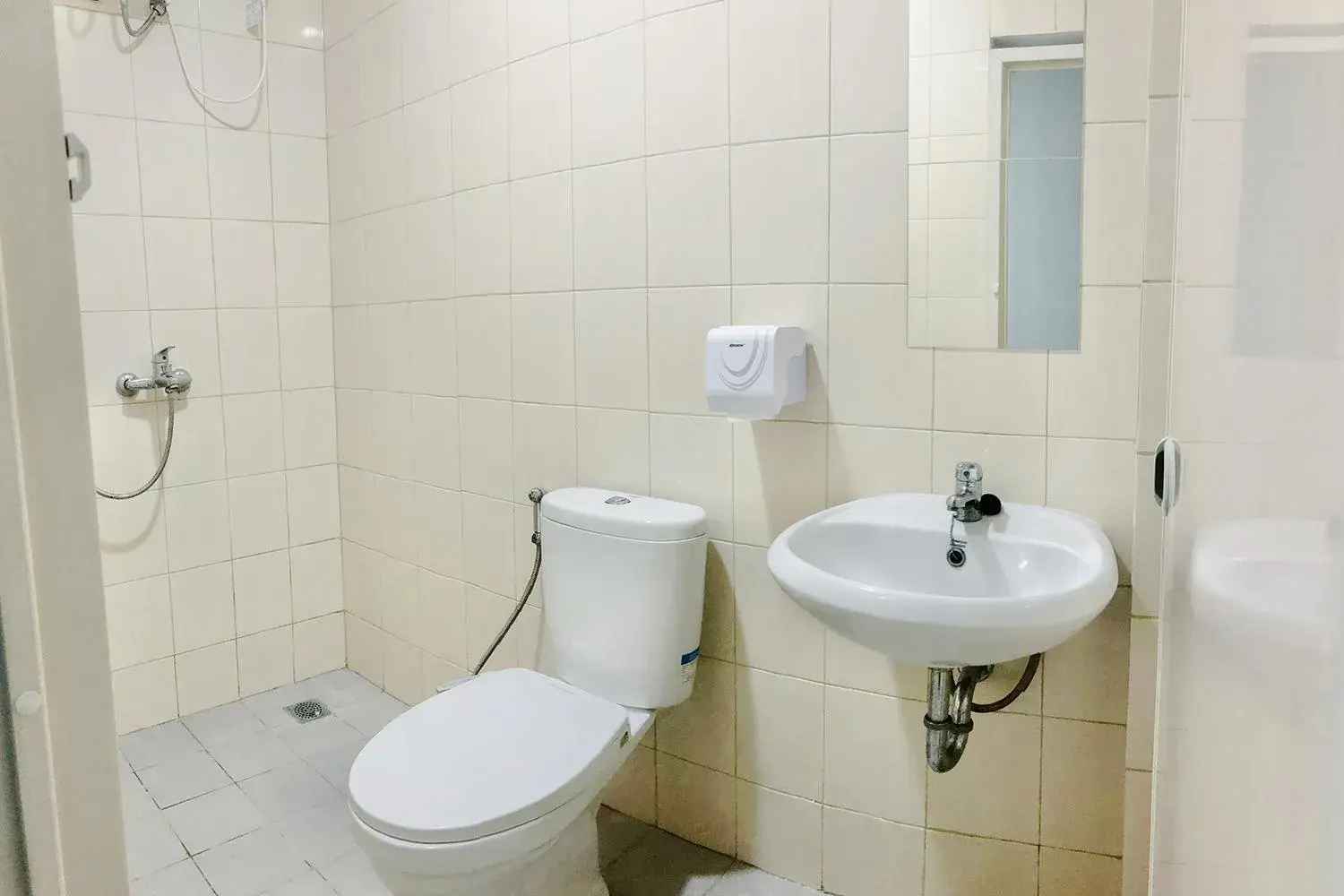 Deluxe King Room in Social Hub by TwoSpaces Deluxe King Room in Social Hub by TwoSpaces