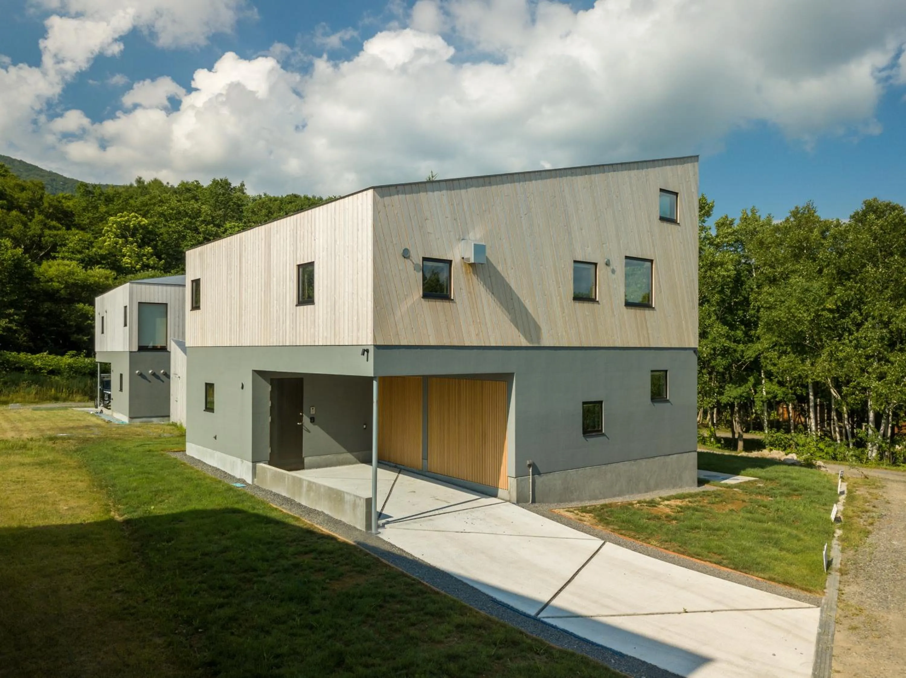 Property building in Foxwood B by H2 Life