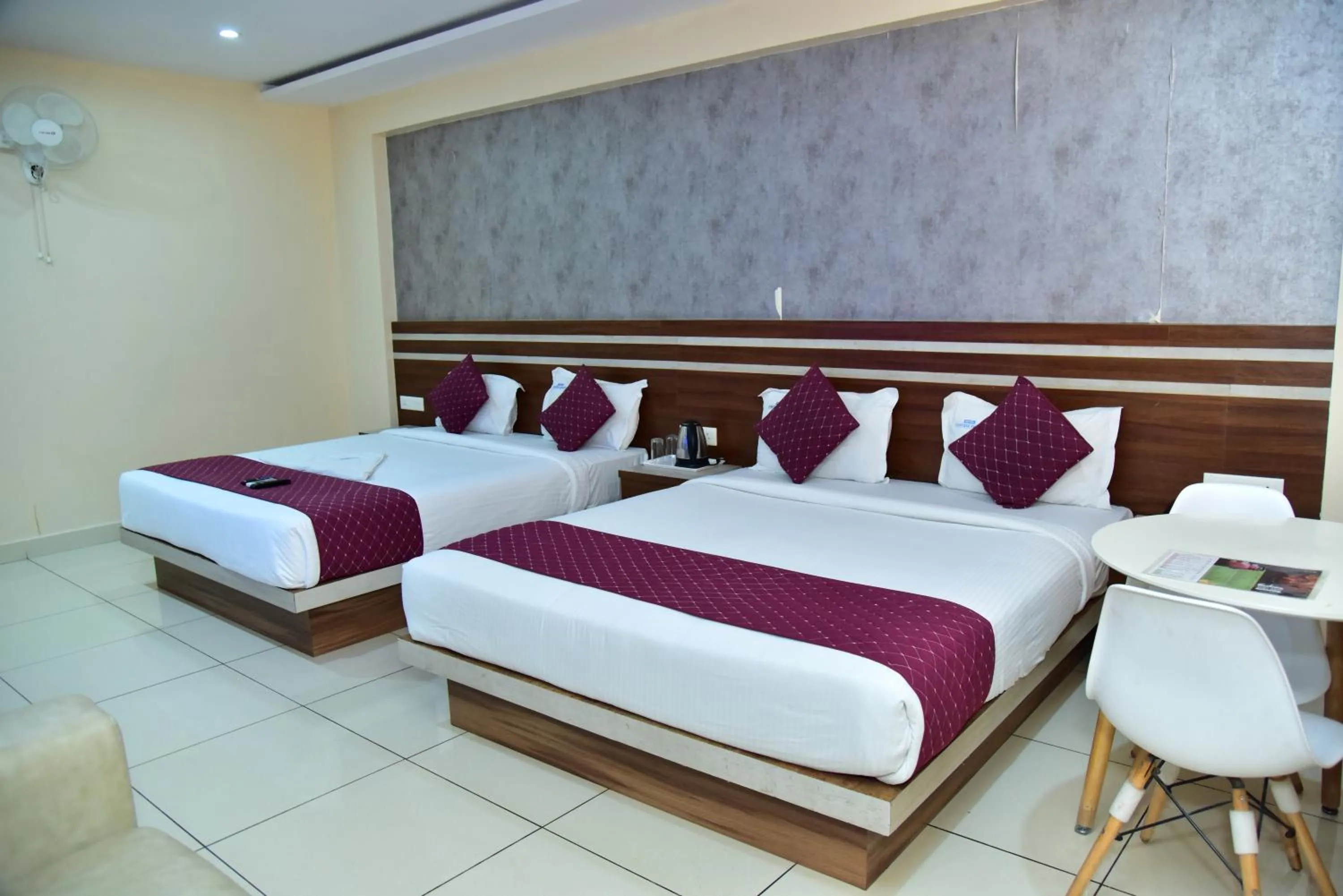 Bedroom, Bed in hotel fortune suites