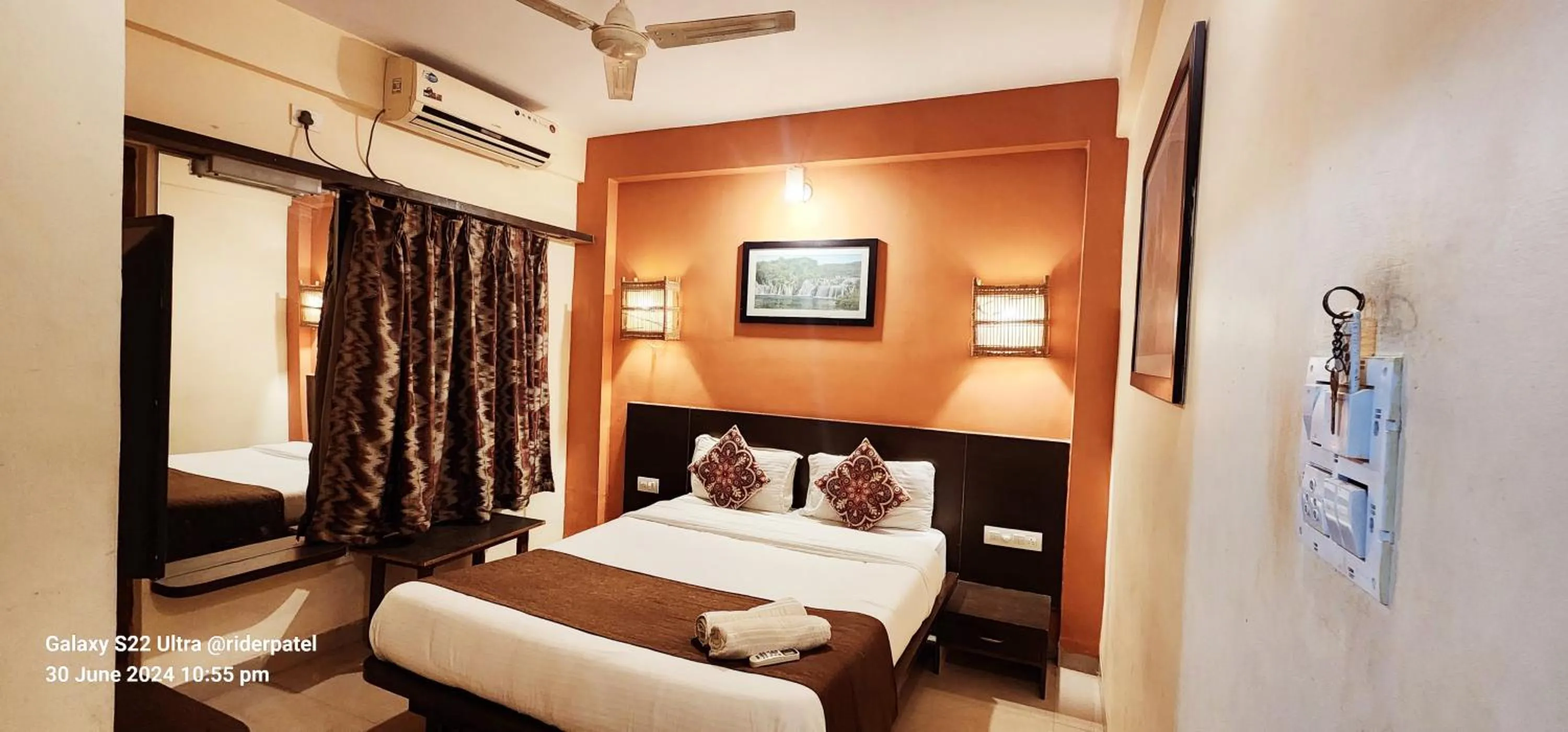 Bed in Hotel Rajeshwar