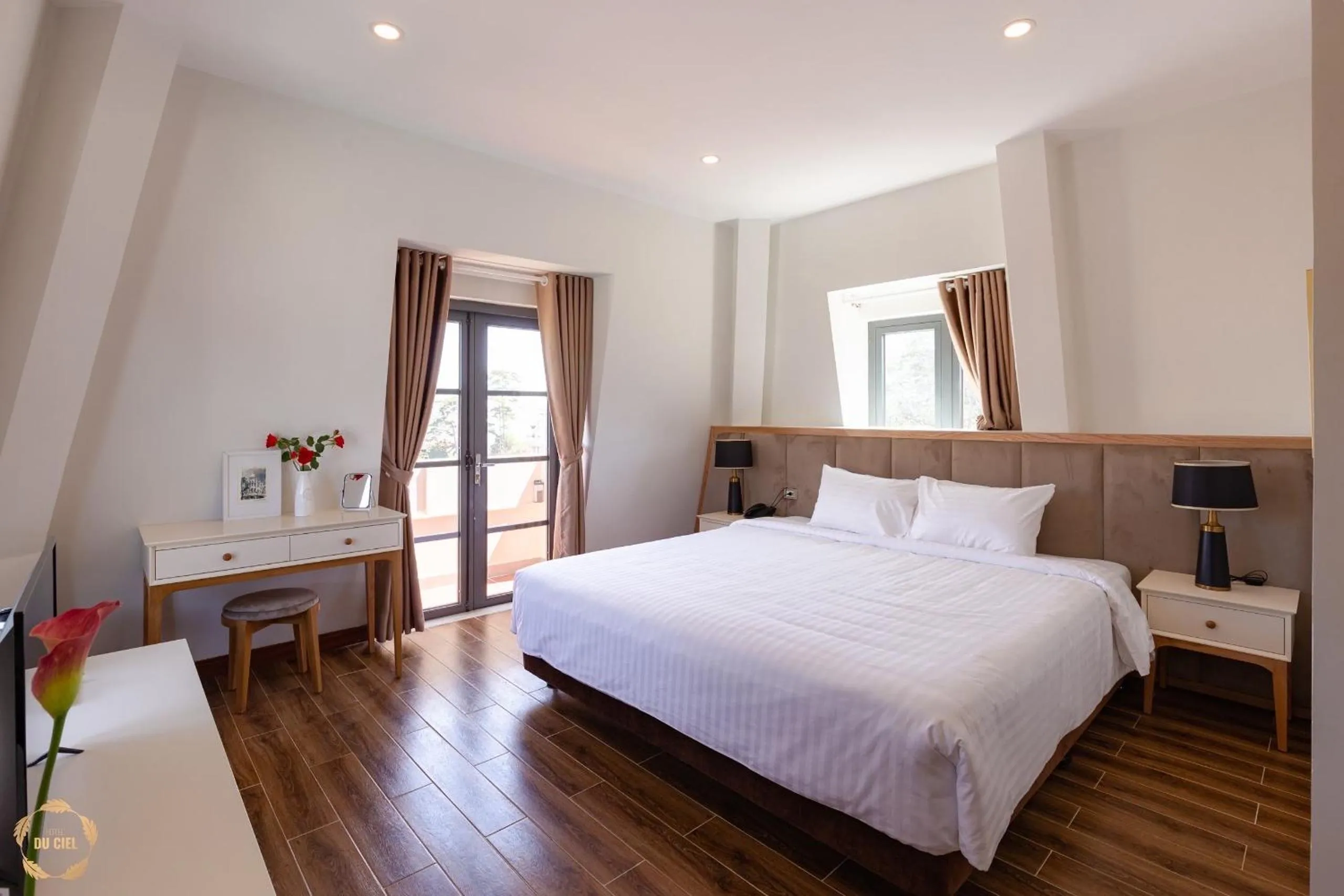 Bed in Hotel Du Ciel
