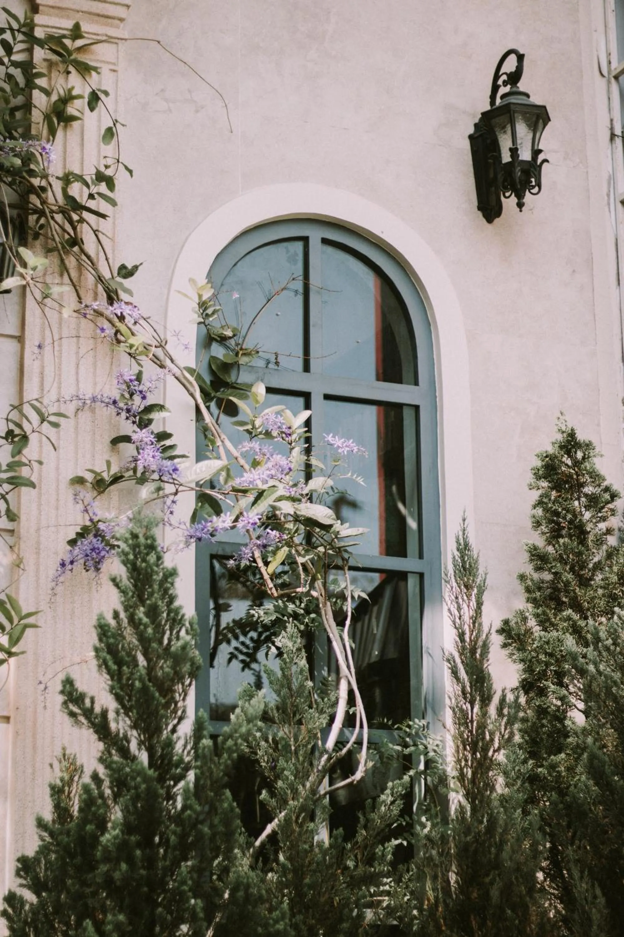 Property building in Hotel Du Ciel