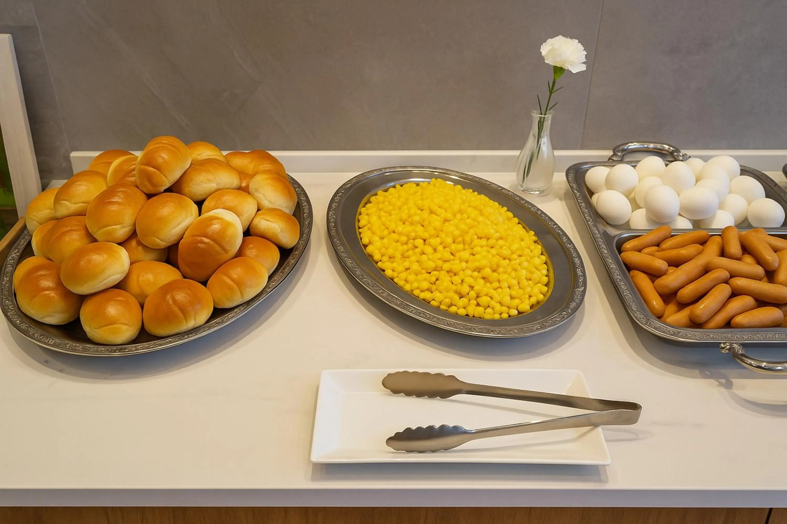 Buffet breakfast in Plaza In Kanku Hotel