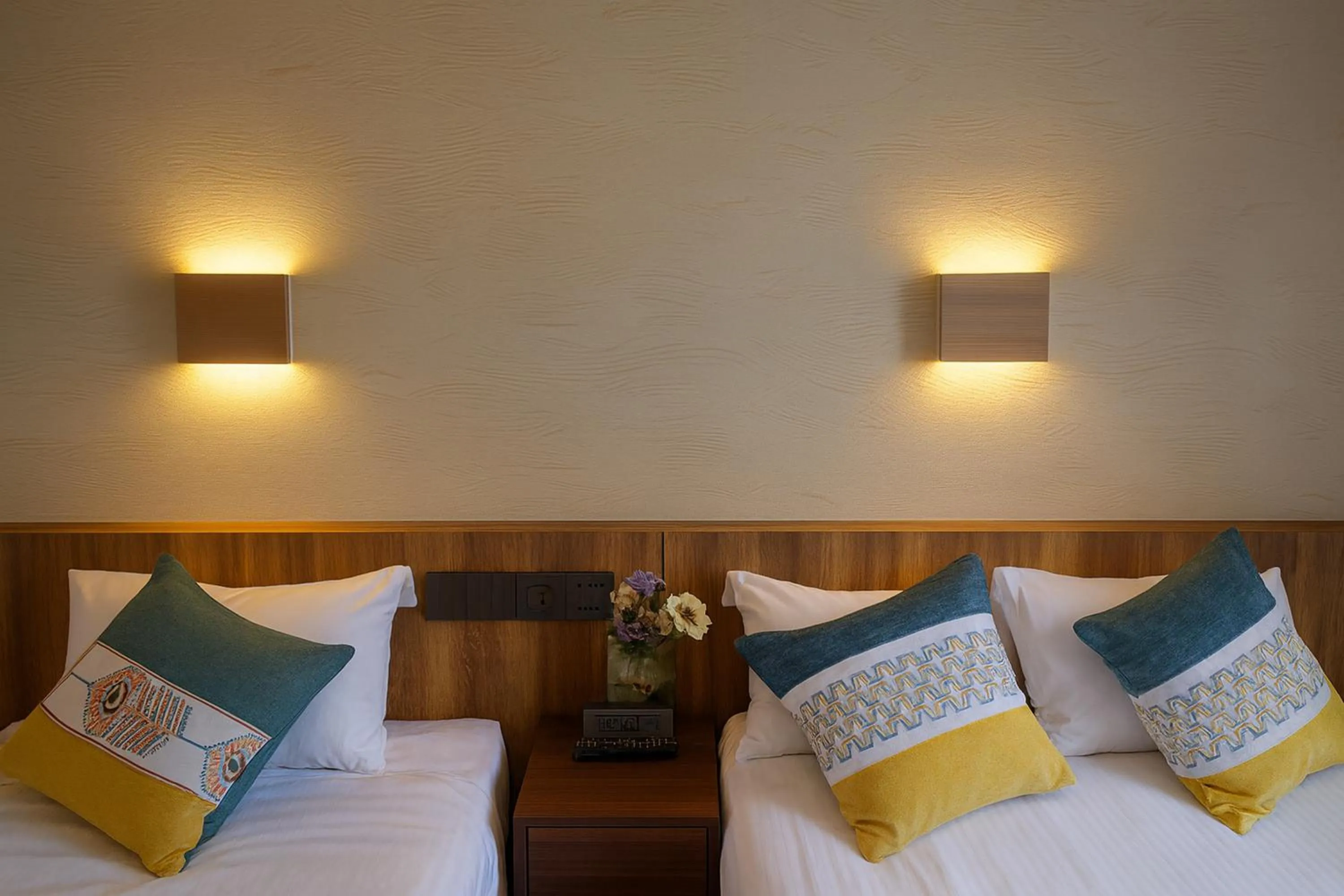 Bed in Plaza In Kanku Hotel