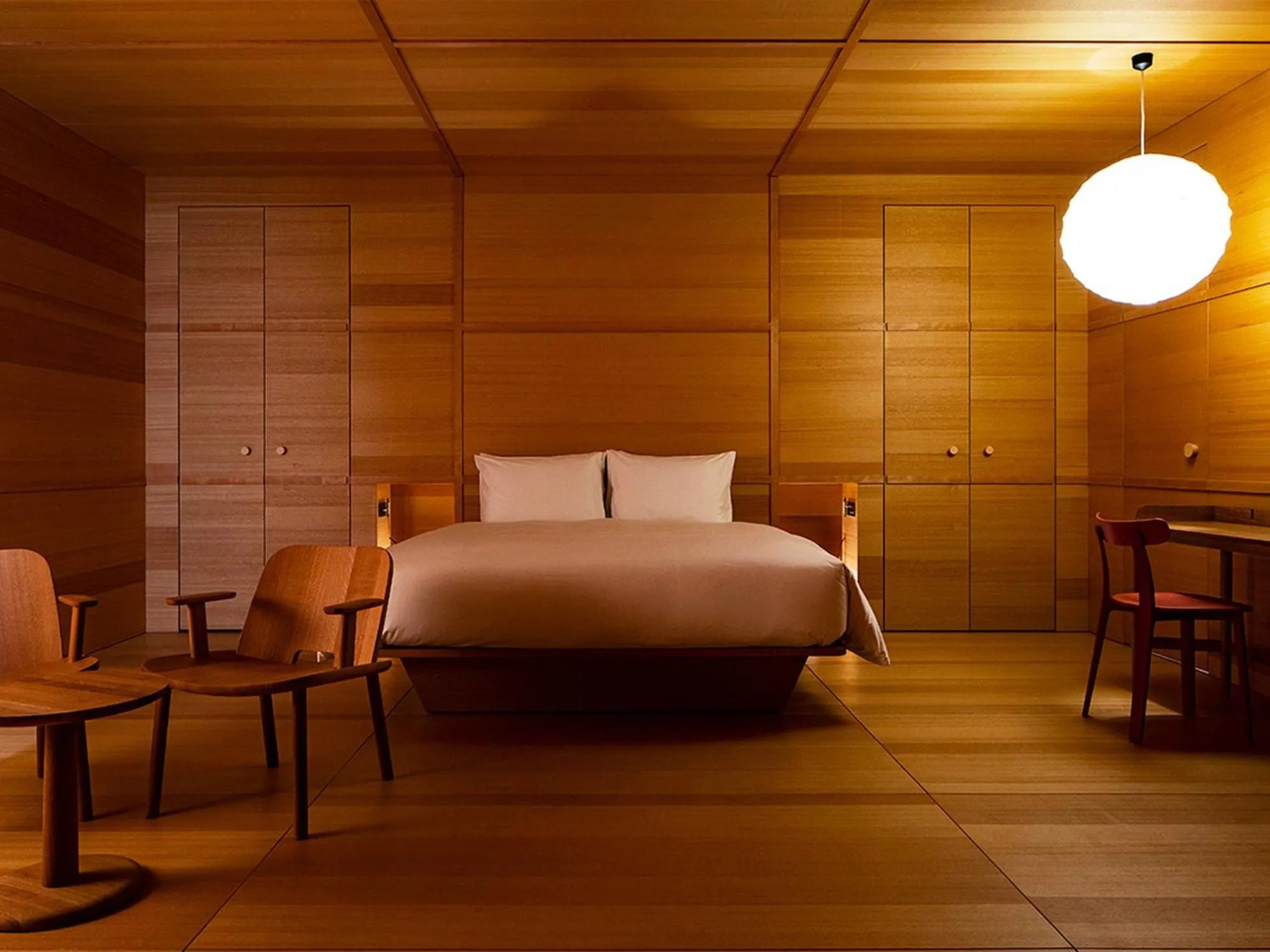 Photo of the whole room, Bed in SHIROIYA HOTEL