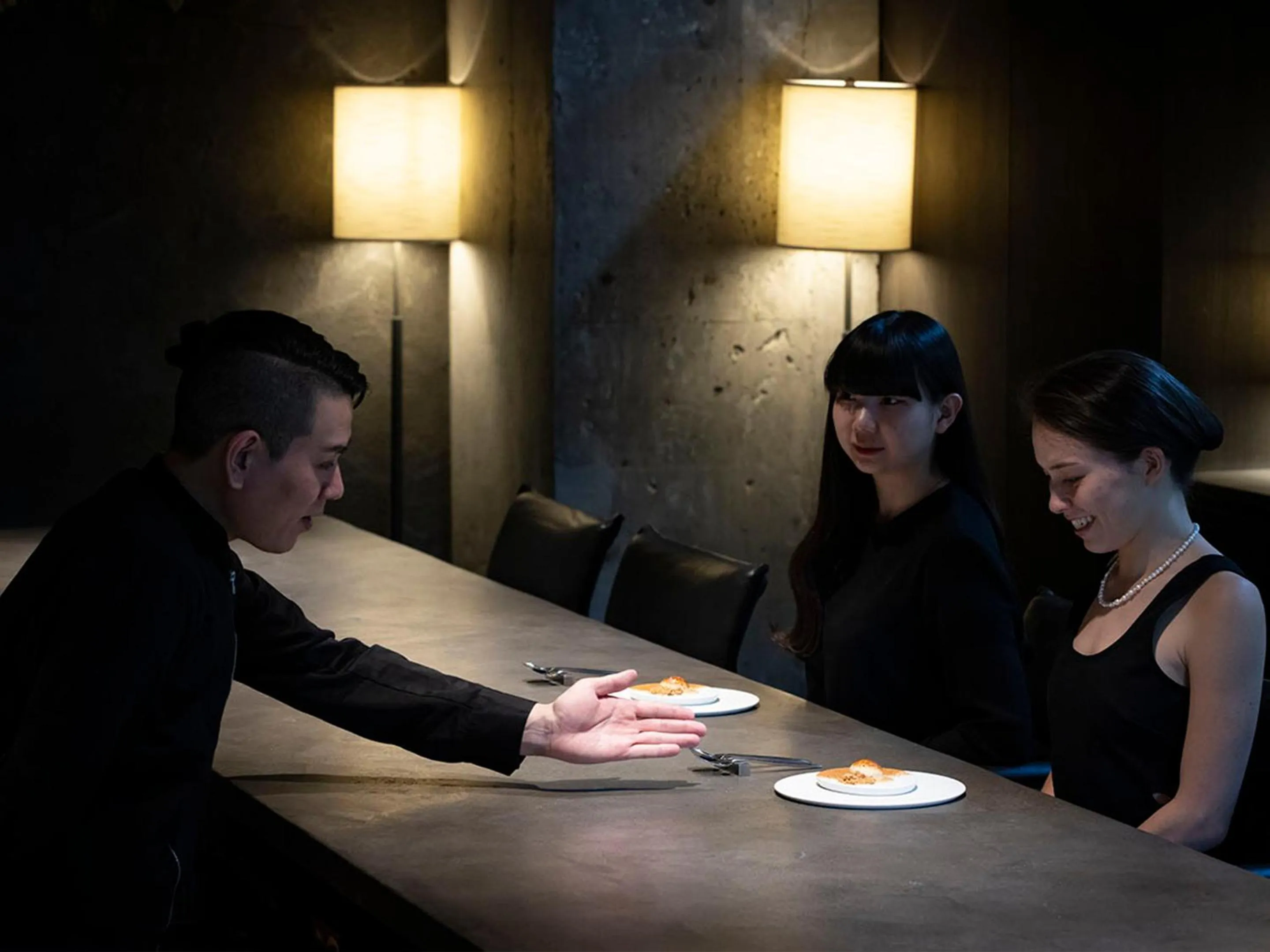 Restaurant/places to eat in SHIROIYA HOTEL