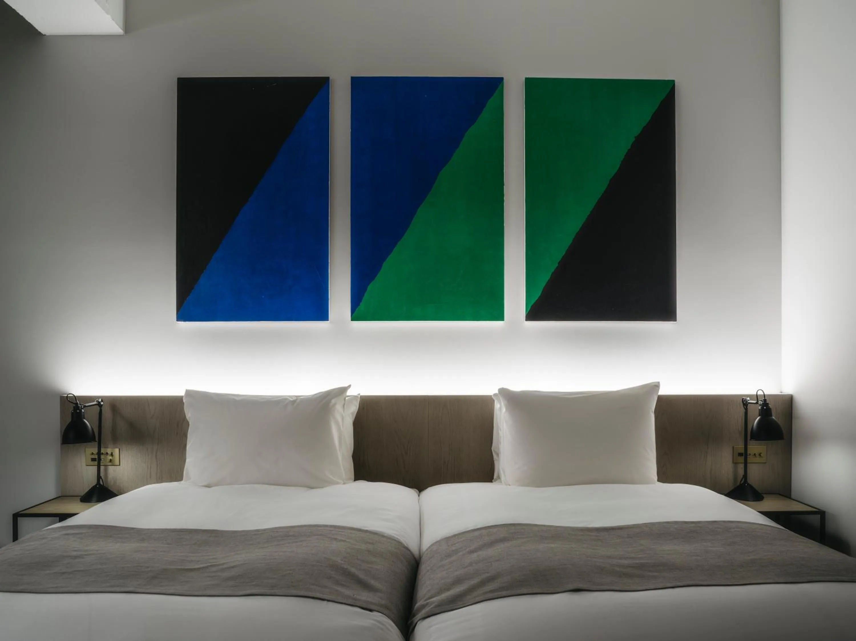 Photo of the whole room, Bed in SHIROIYA HOTEL