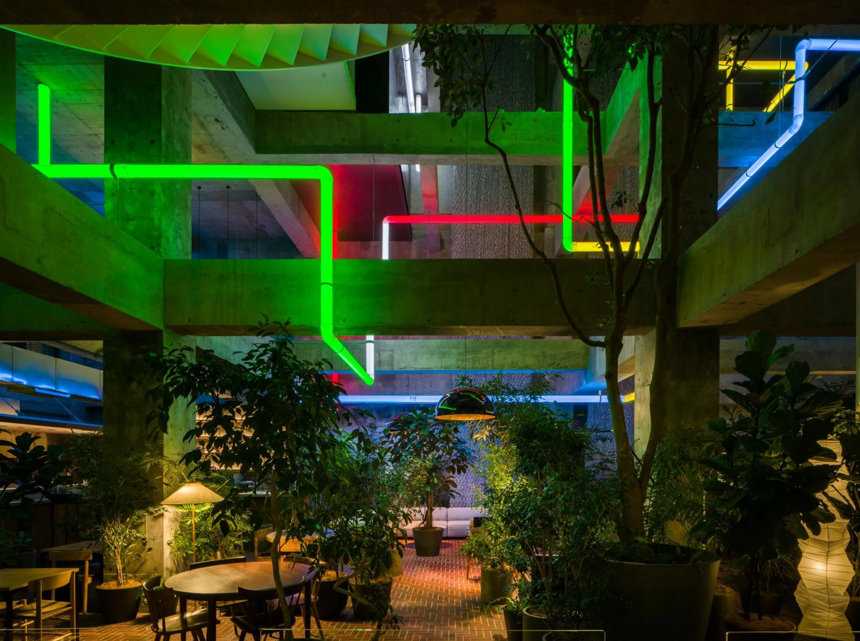 Area and facilities in SHIROIYA HOTEL