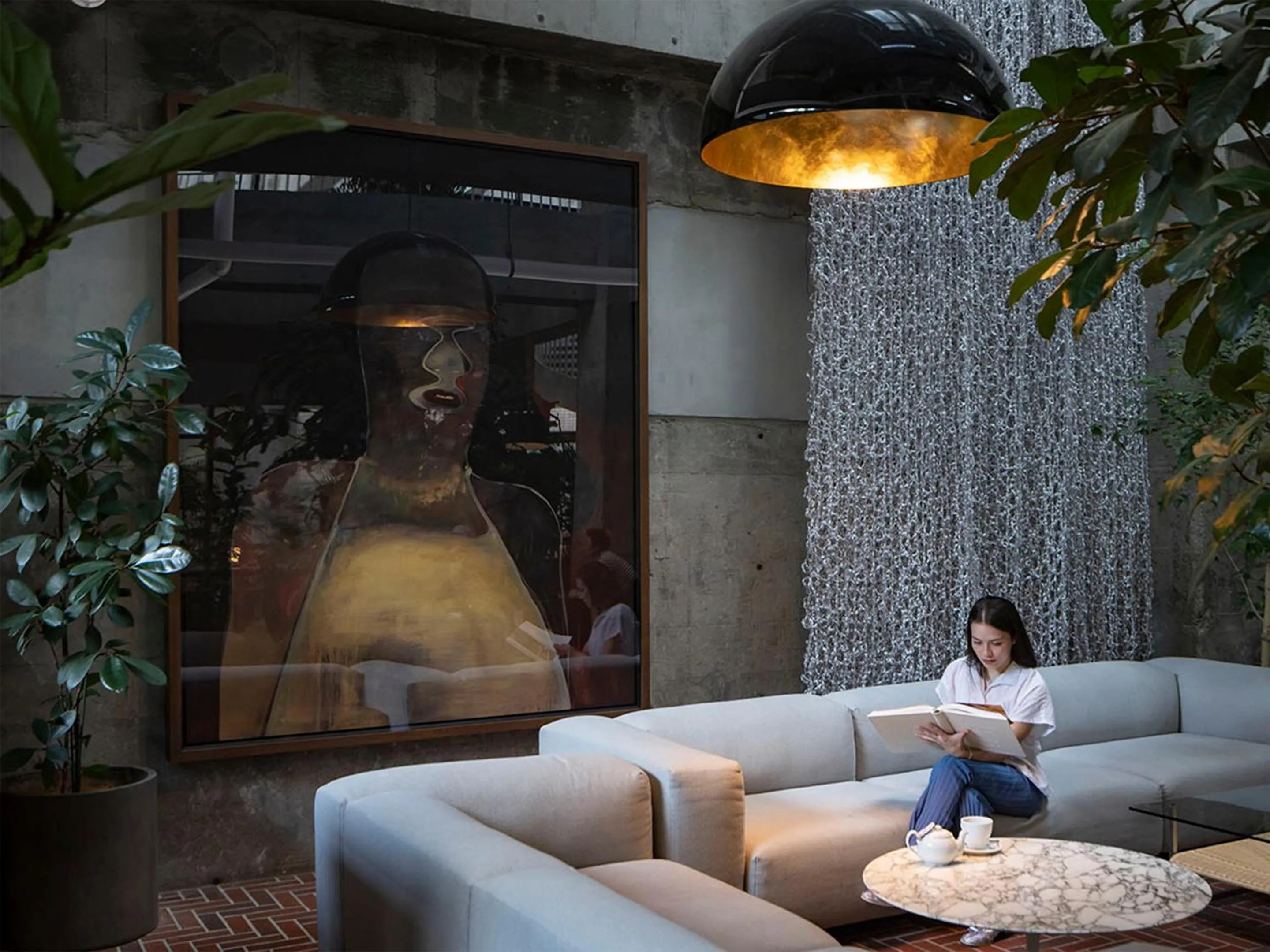 Restaurant/places to eat in SHIROIYA HOTEL