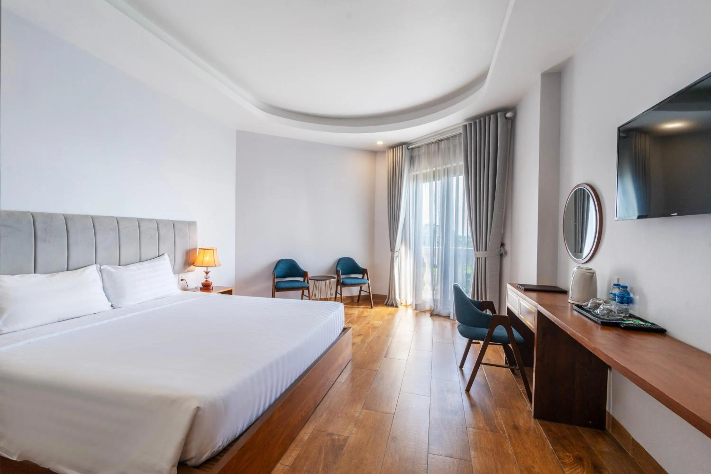 Photo of the whole room, Bed in Maris Beach Hotel Phu Quoc