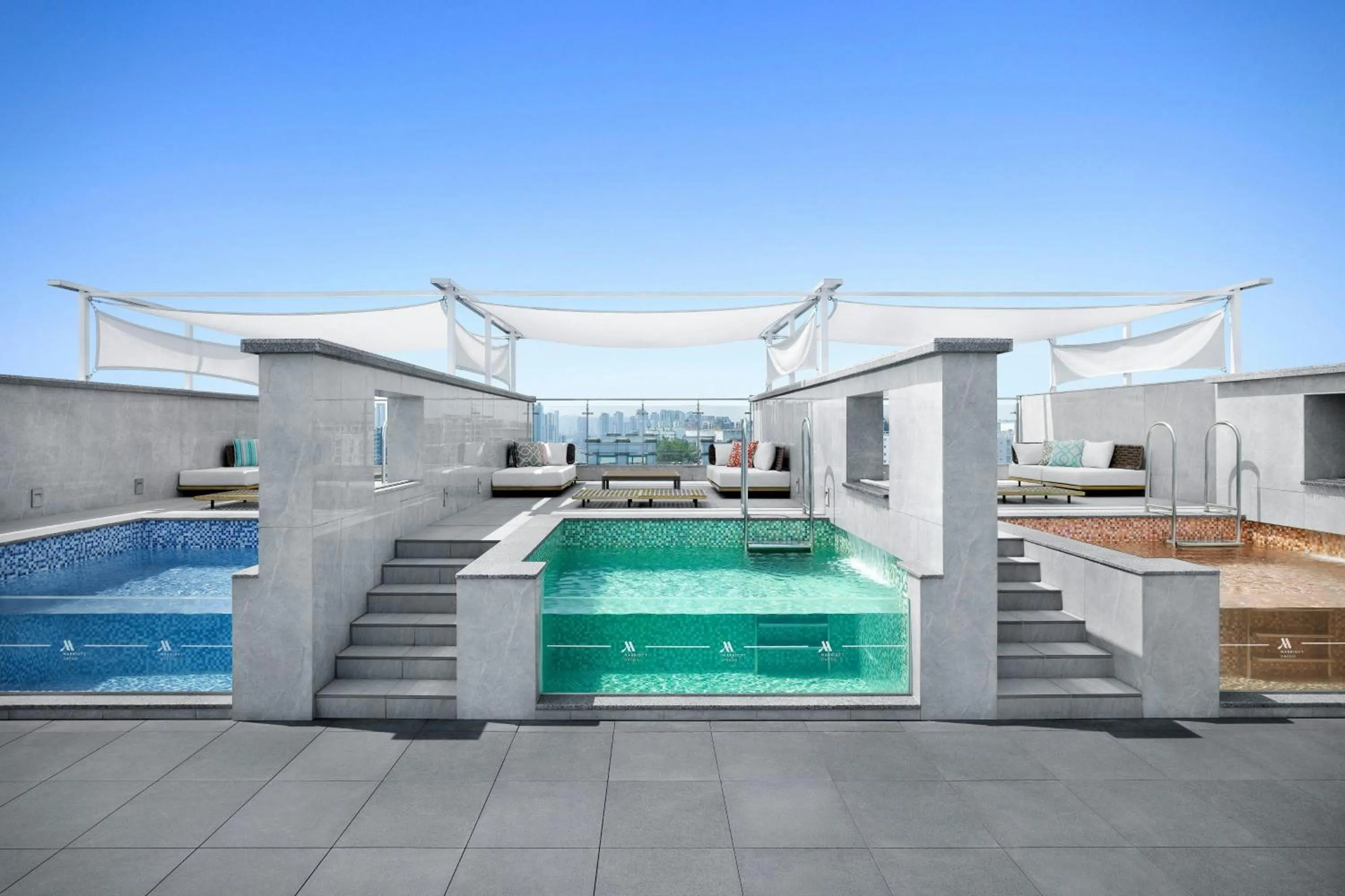 Swimming pool in Daegu Marriott Hotel