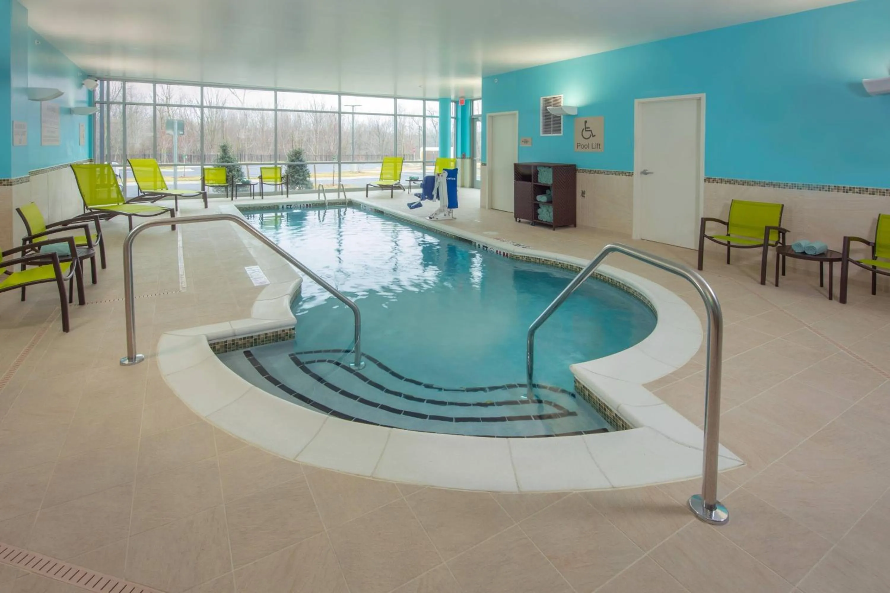 Swimming pool in SpringHill Suites By Marriott Frederick