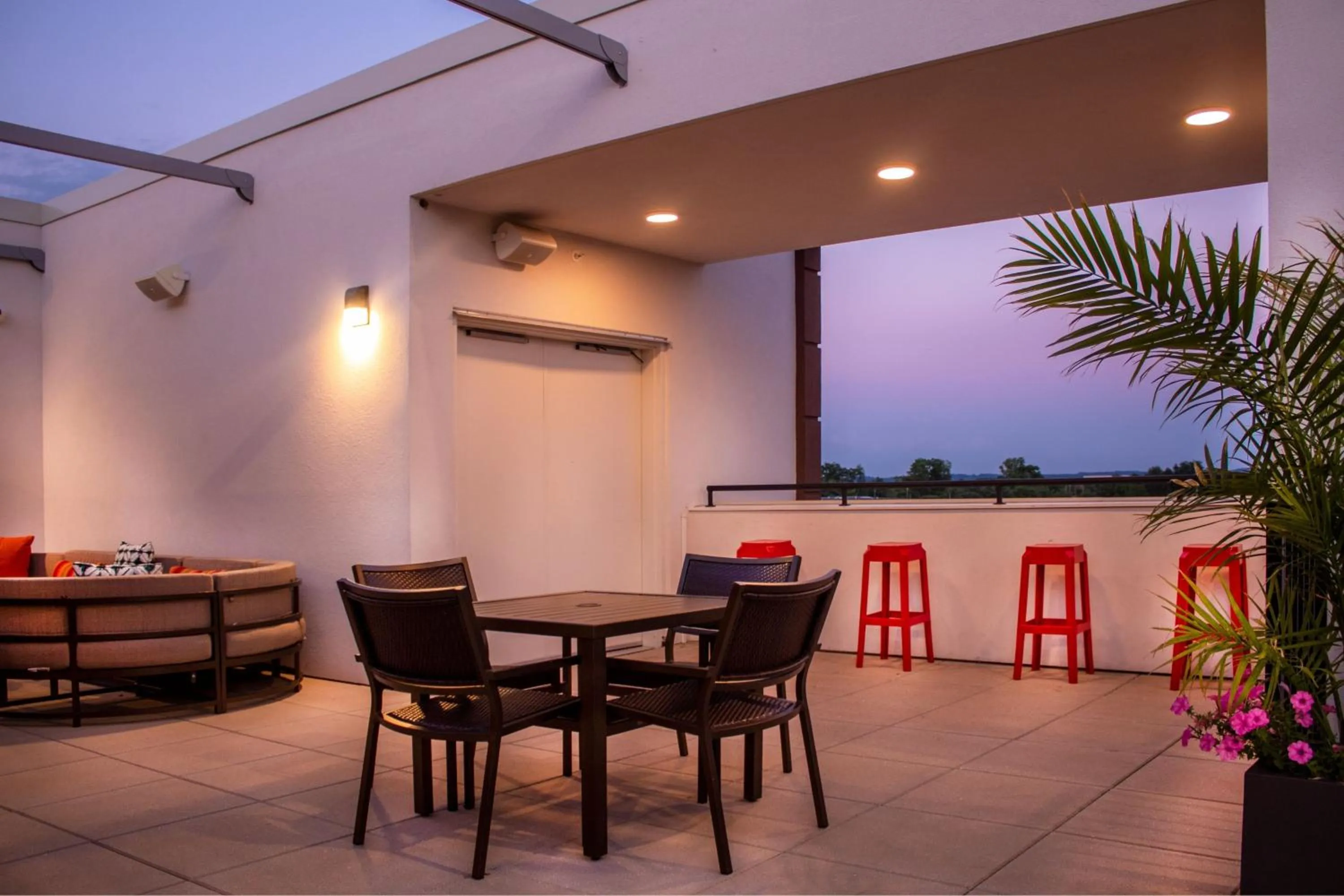 Lounge or bar in SpringHill Suites By Marriott Frederick