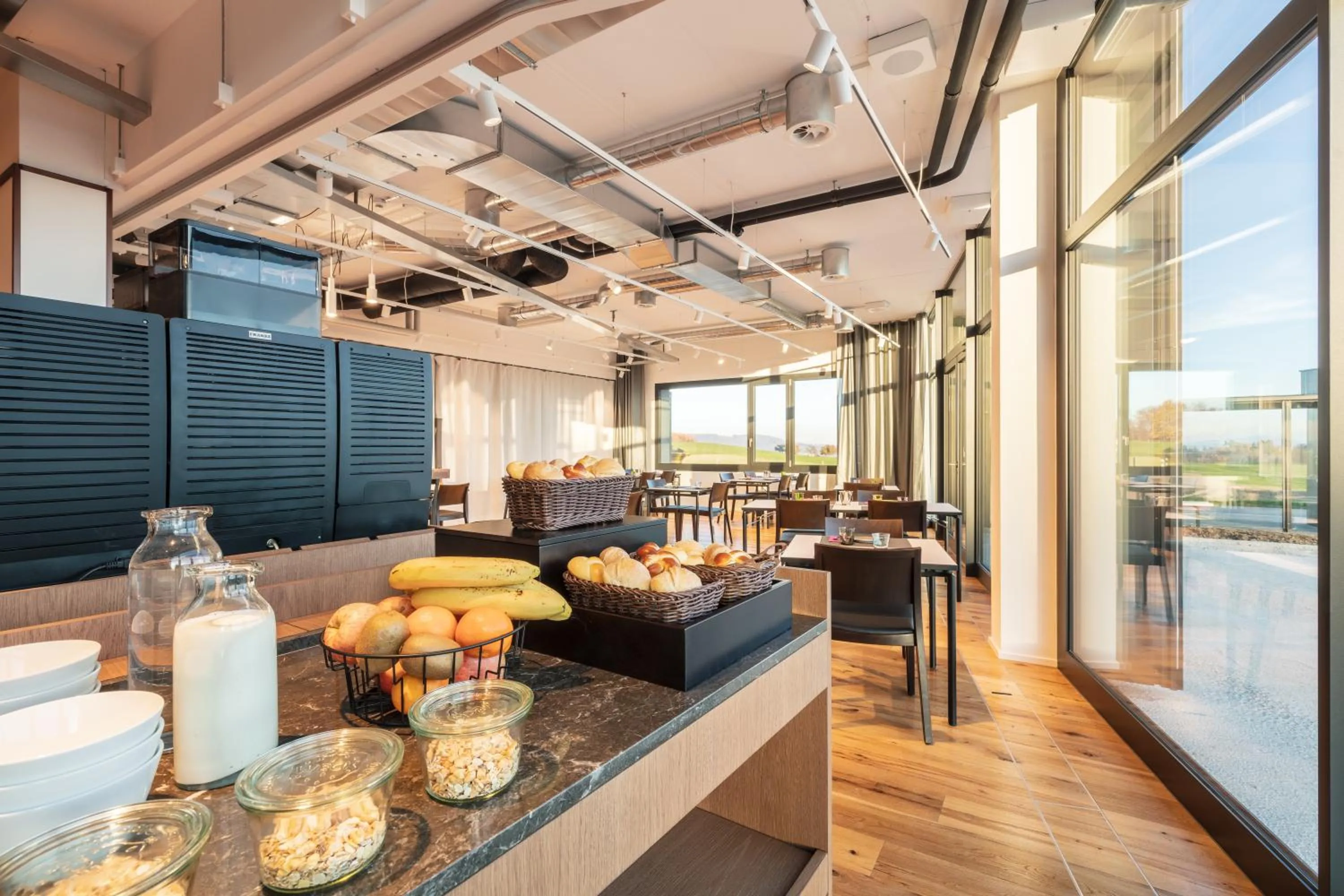 Breakfast in Macardo Premium B&B