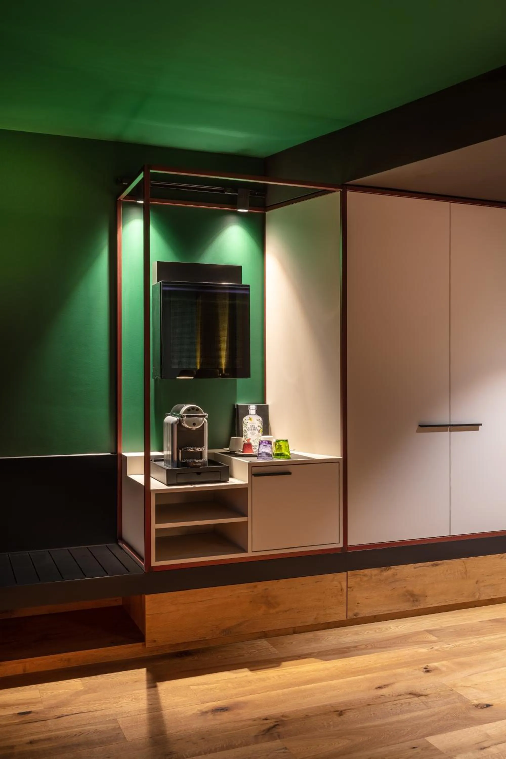 Coffee/tea facilities in Macardo Premium B&B