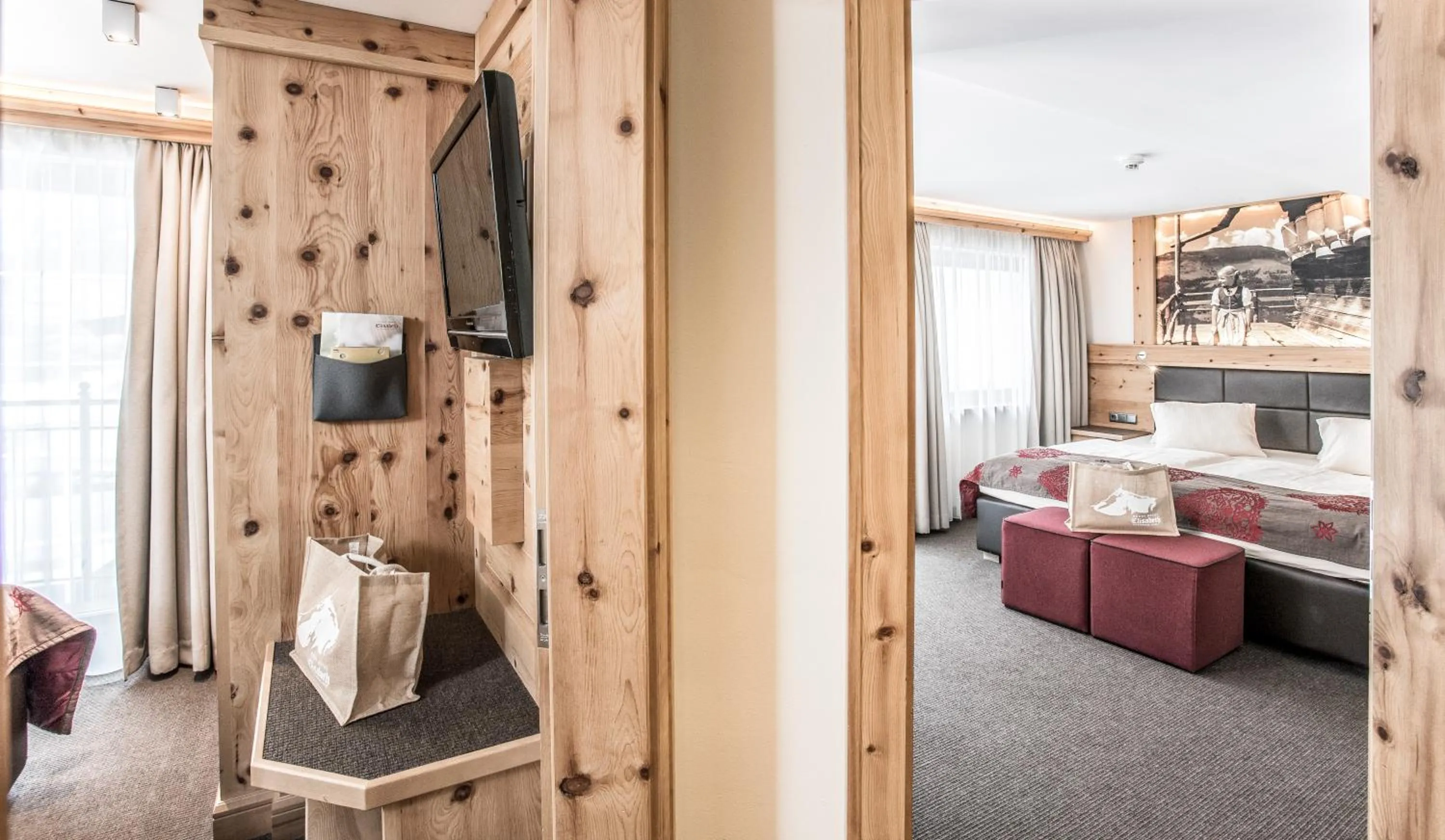 TV and multimedia, Bed in Hotel Elisabeth, 4 Sterne Superior