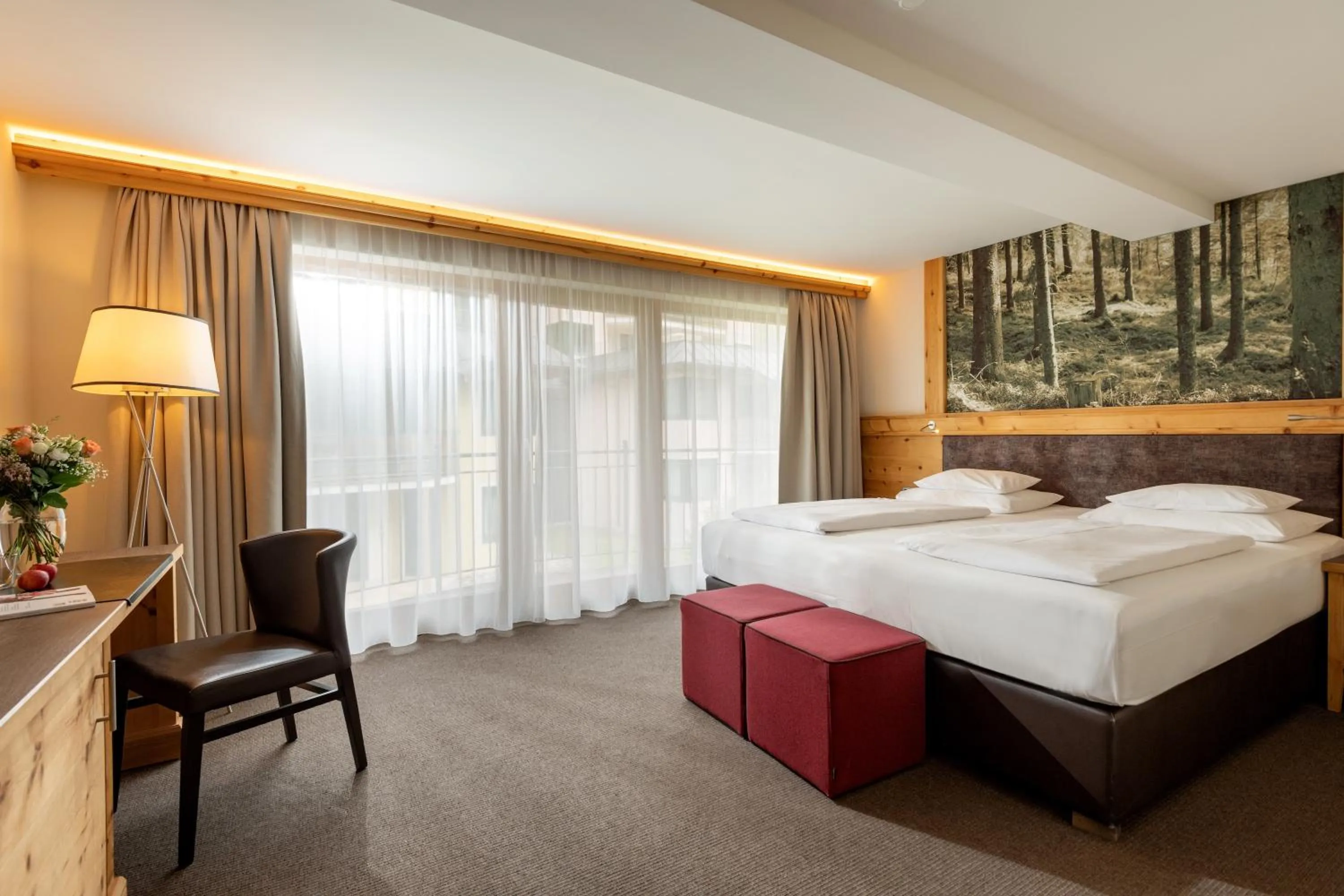 Photo of the whole room, Bed in Hotel Elisabeth, 4 Sterne Superior