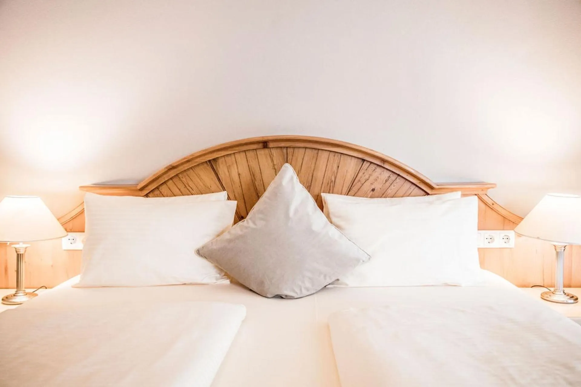 Bed in Hotel Elisabeth, 4 Sterne Superior