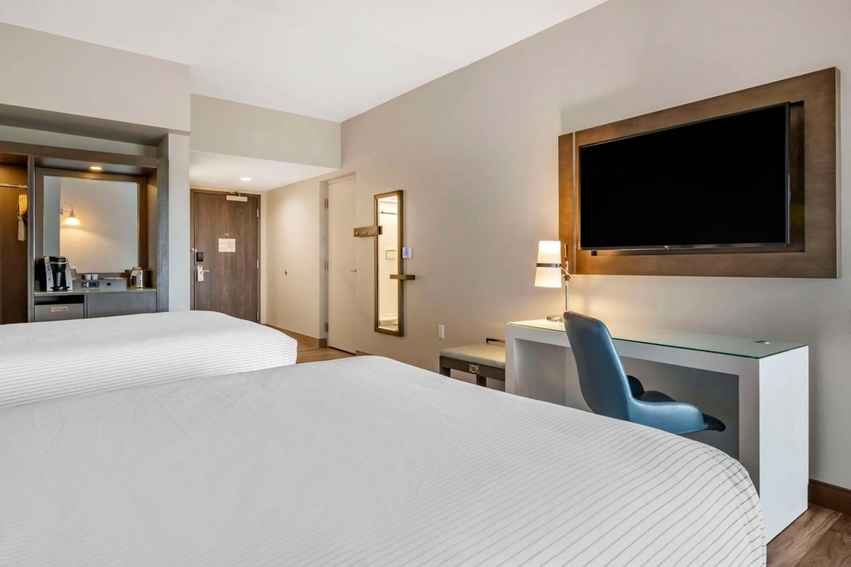 Bedroom, Bed in Cambria Hotel Orlando Airport