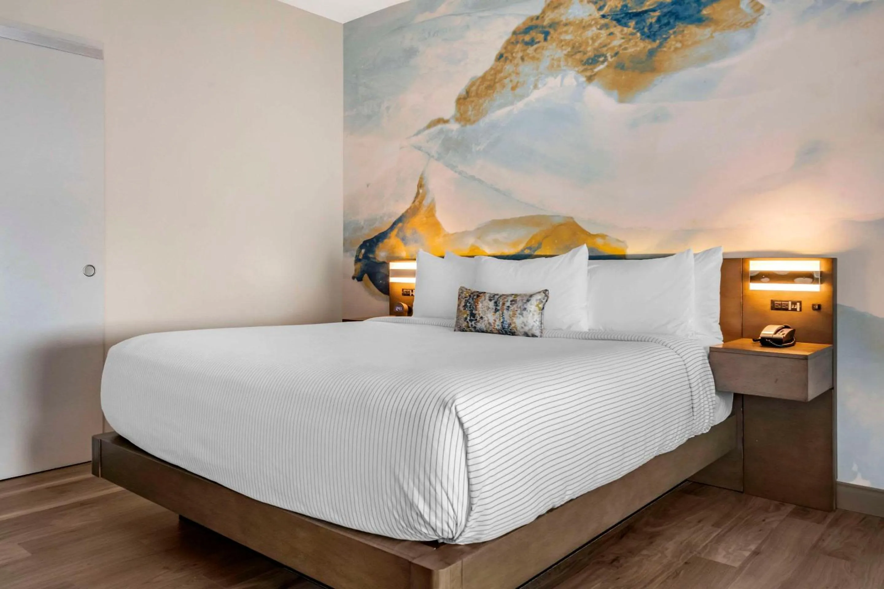 Bedroom, Bed in Cambria Hotel Orlando Airport