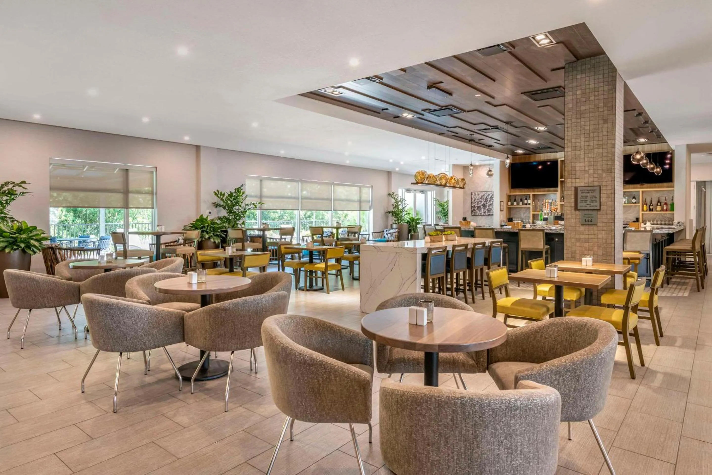 Restaurant/places to eat in Cambria Hotel Orlando Airport