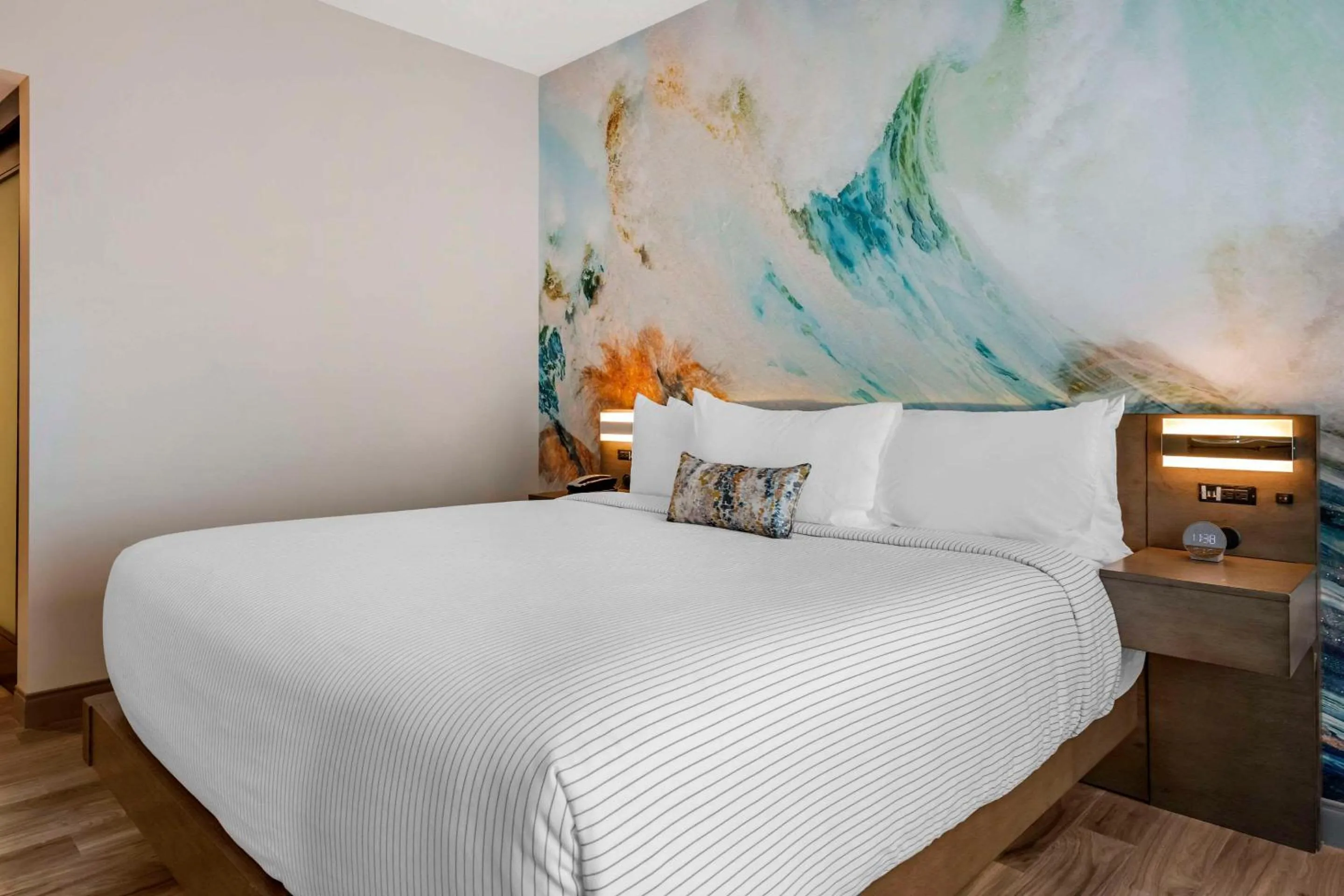 Bedroom, Bed in Cambria Hotel Orlando Airport