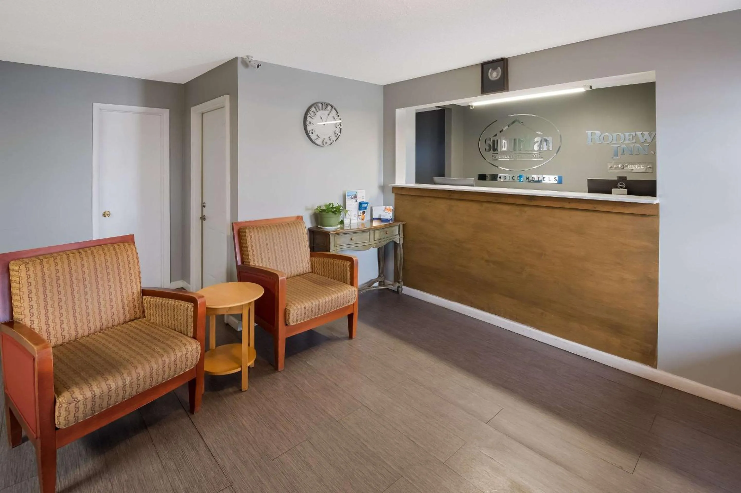 Lobby or reception in Suburban Studios Brazil