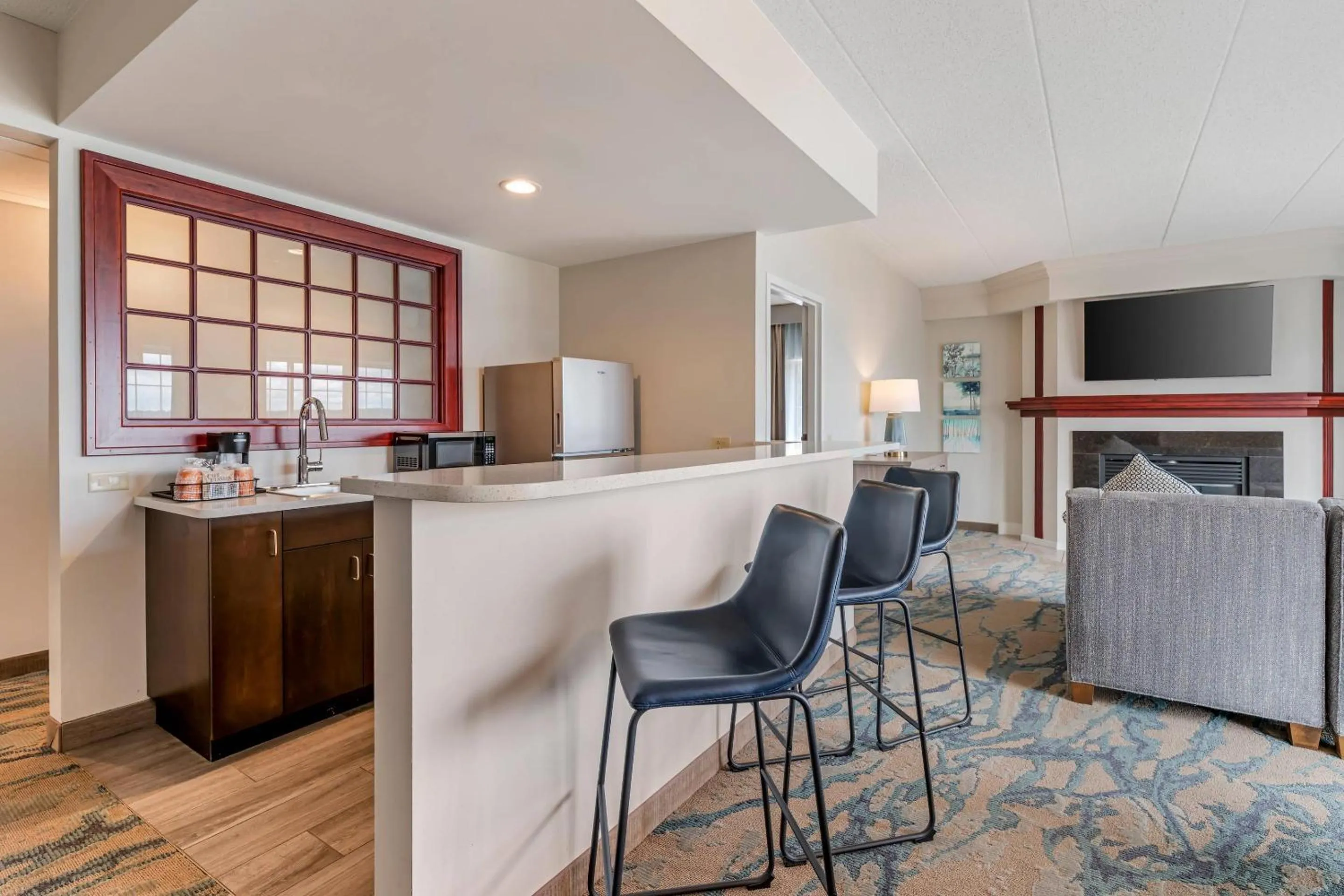 Bedroom in Heidel House Hotel and Conference Center, an Ascend Collection Hotel