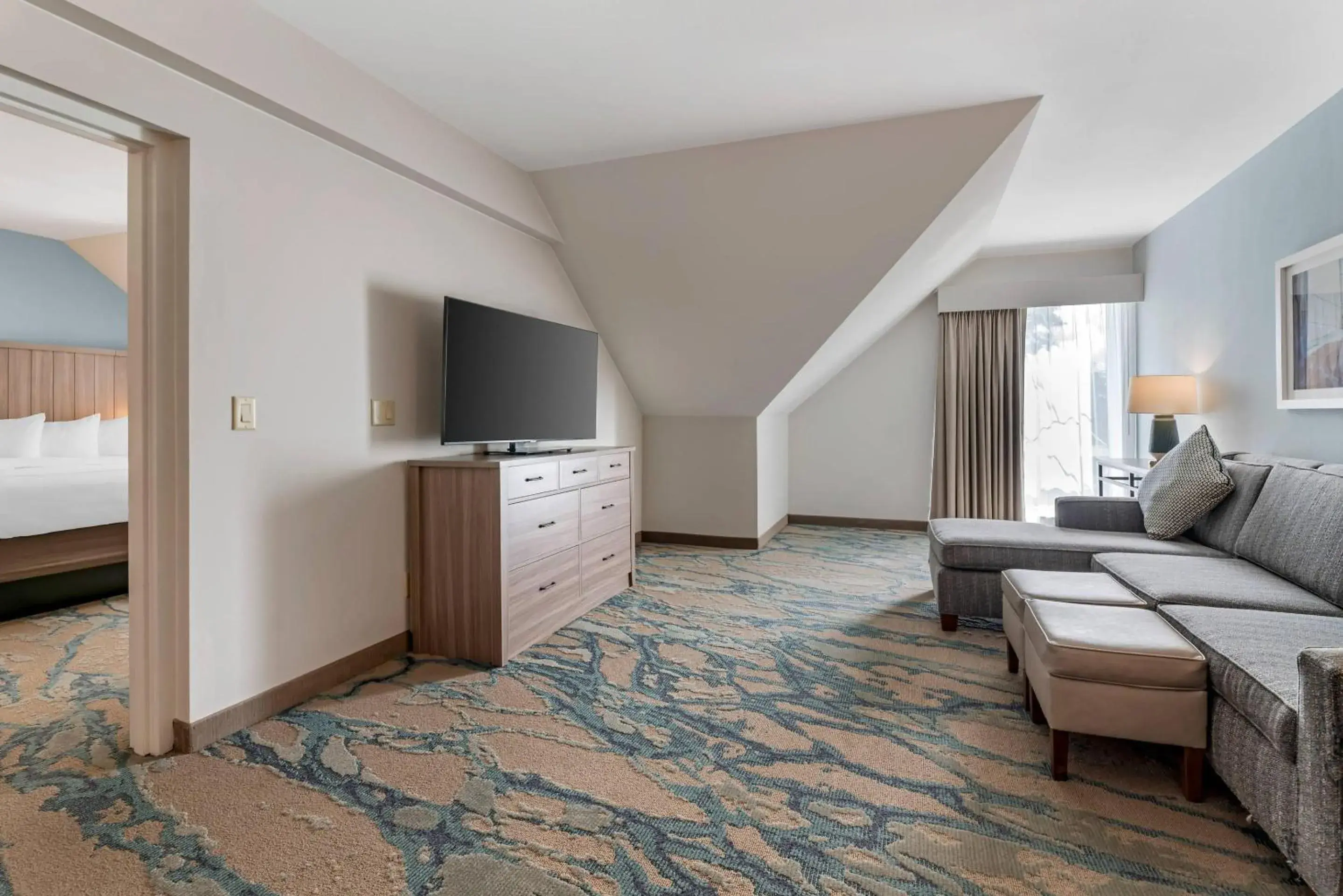 Bedroom, Bed in Heidel House Hotel and Conference Center, an Ascend Collection Hotel Bedroom, Bed in Heidel House Hotel and Conference Center, an Ascend Collection Hotel