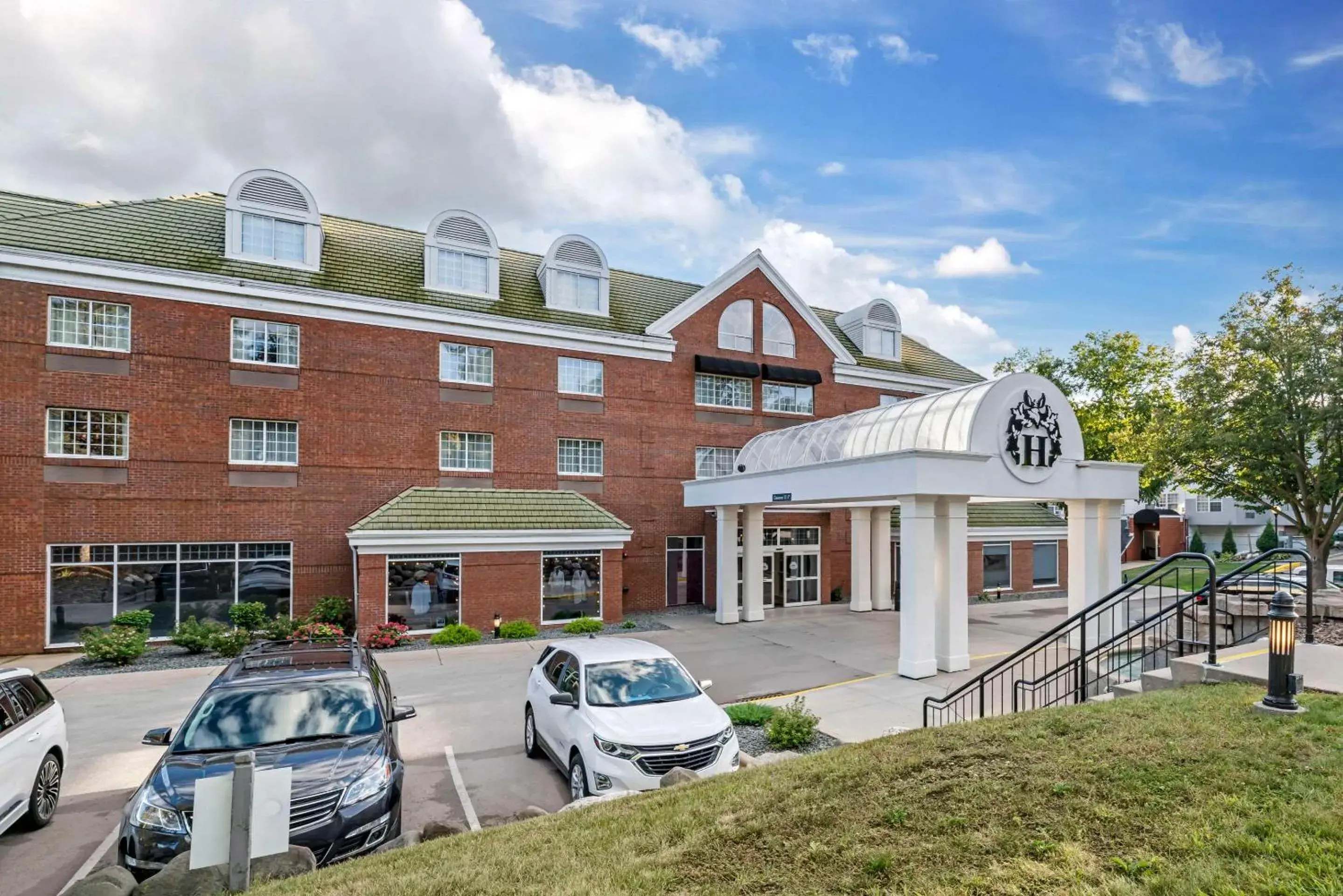 Property building in Heidel House Hotel and Conference Center, an Ascend Collection Hotel Property building in Heidel House Hotel and Conference Center, an Ascend Collection Hotel