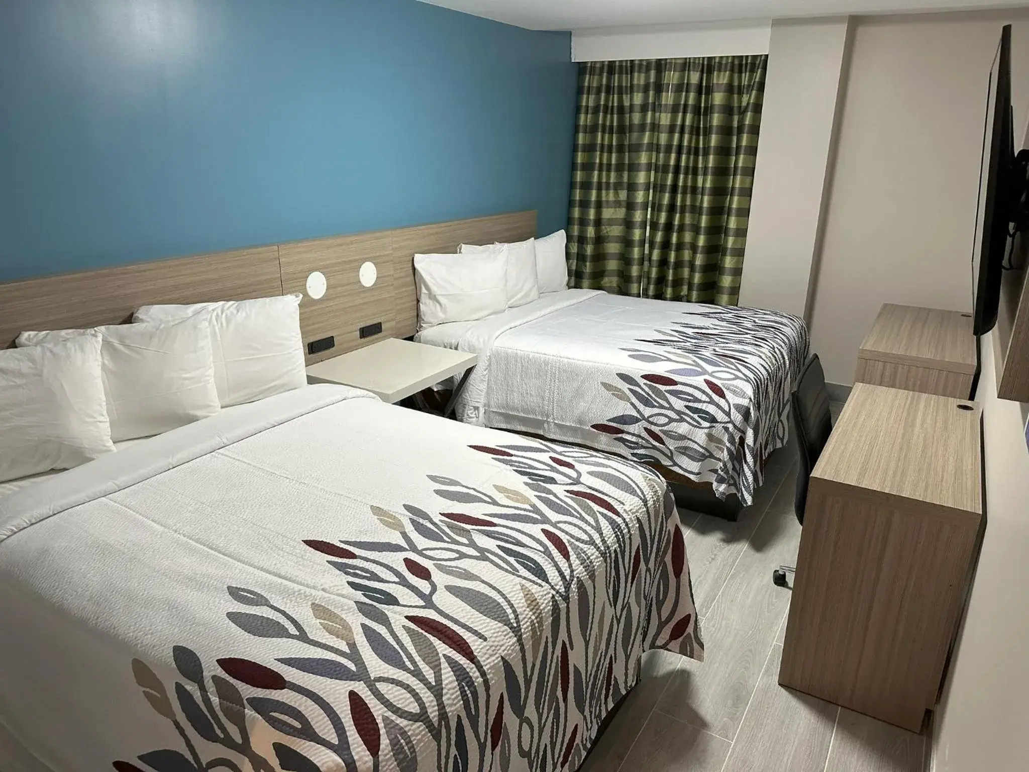 Standard Double Room in Red Roof PLUS Brooklyn - Flatbush Ave Standard Double Room in Red Roof PLUS Brooklyn - Flatbush Ave