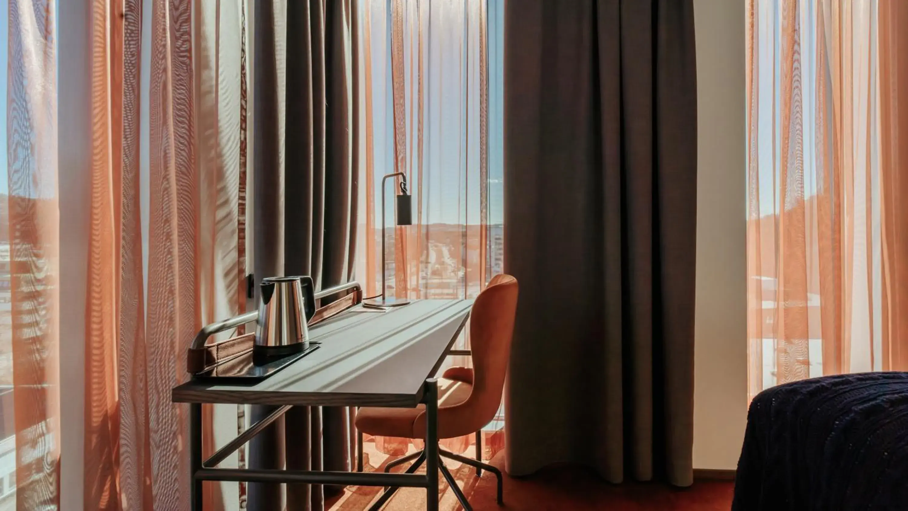 Bedroom in Quality Hotel The Weaver Bedroom in Quality Hotel The Weaver