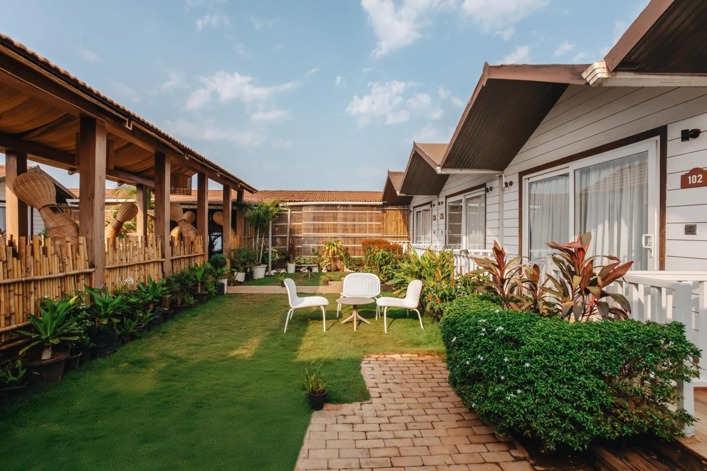 Facade/entrance in Stone Wood Beach Resort, Vagator