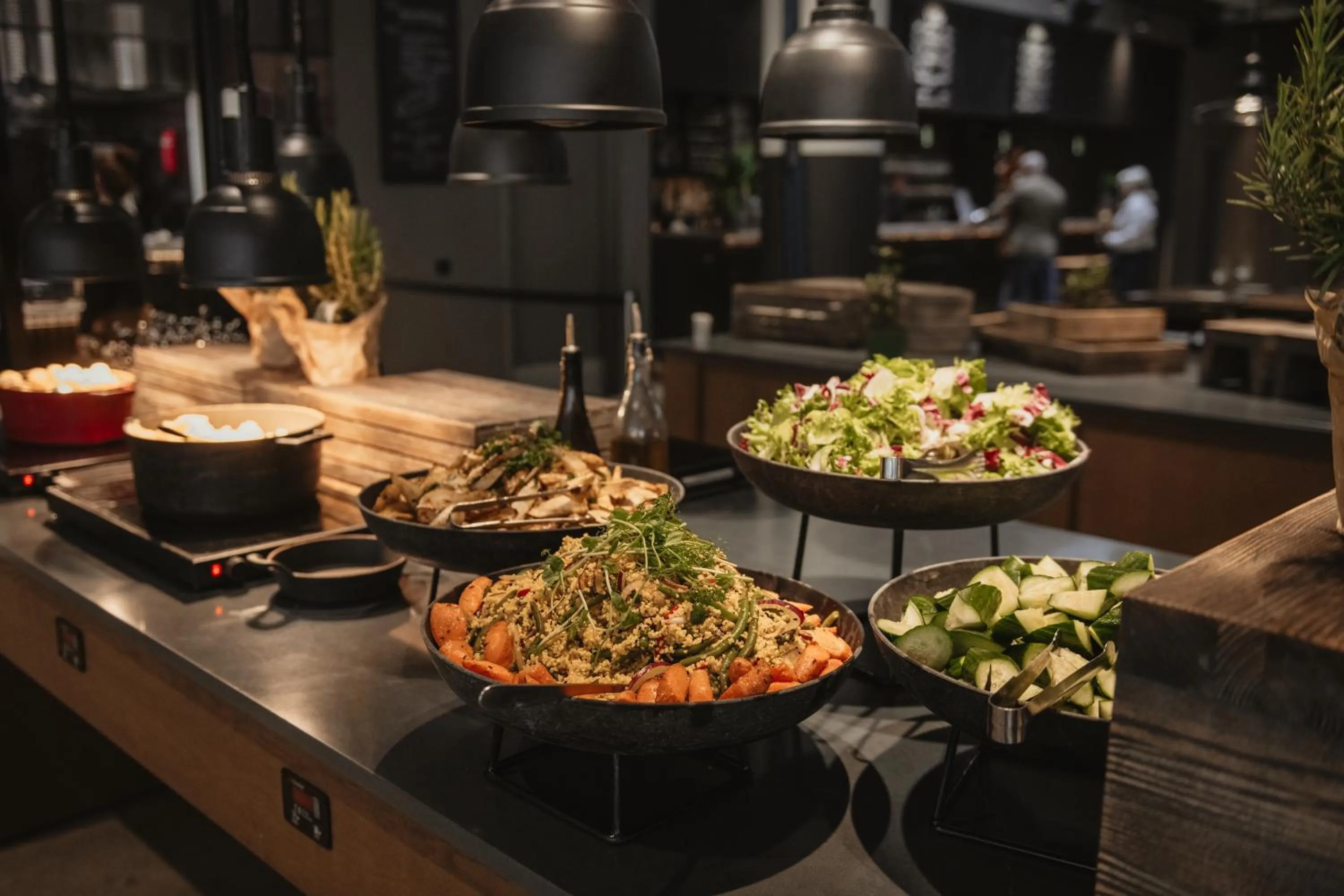 Food and drinks in Home Hotel Tapetfabriken