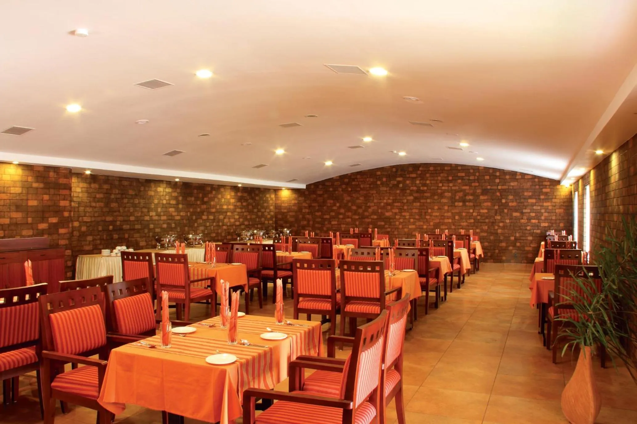 Restaurant/places to eat in Clay House