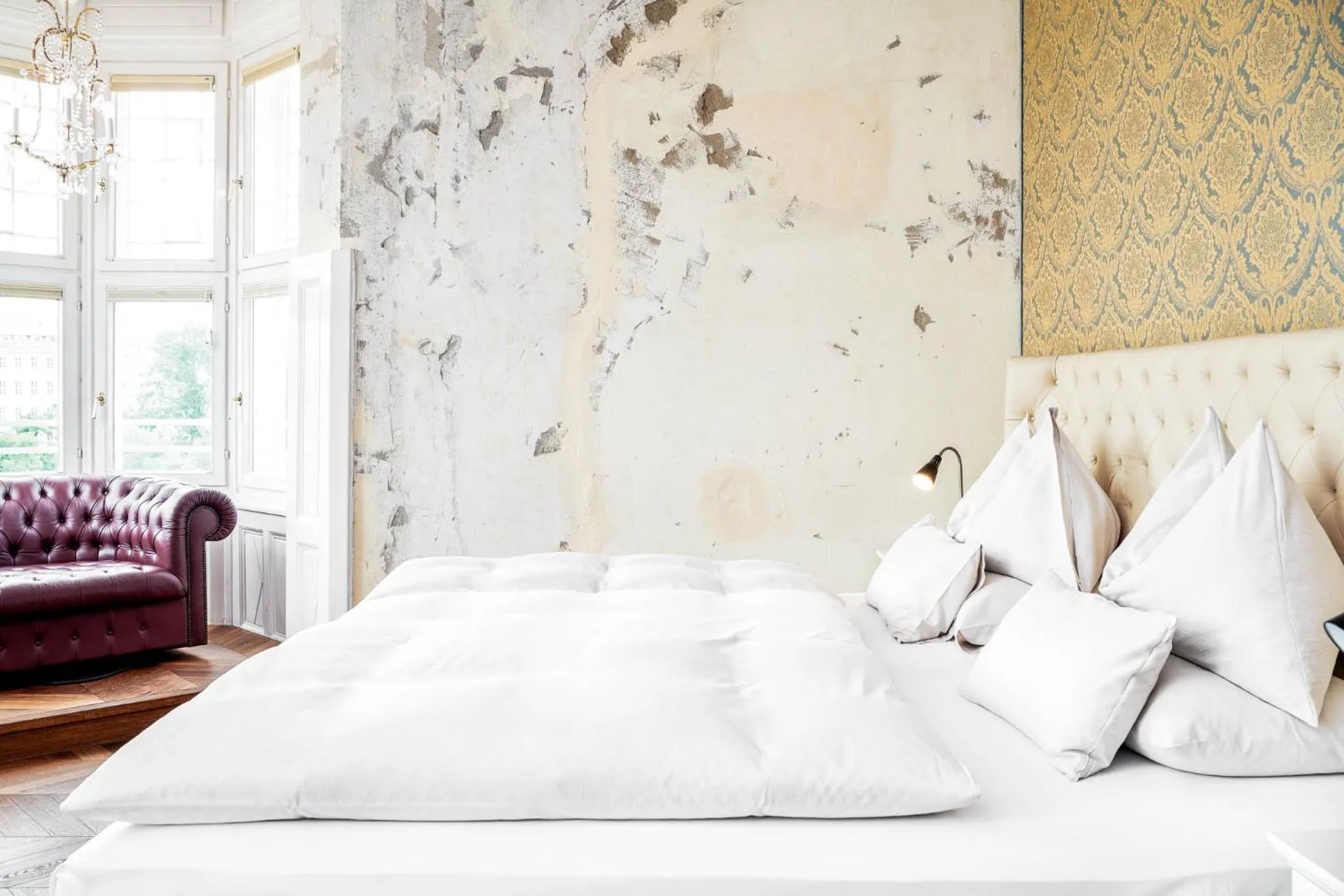 Bed in Grand Hôtel Wiesler - Centre of Graz