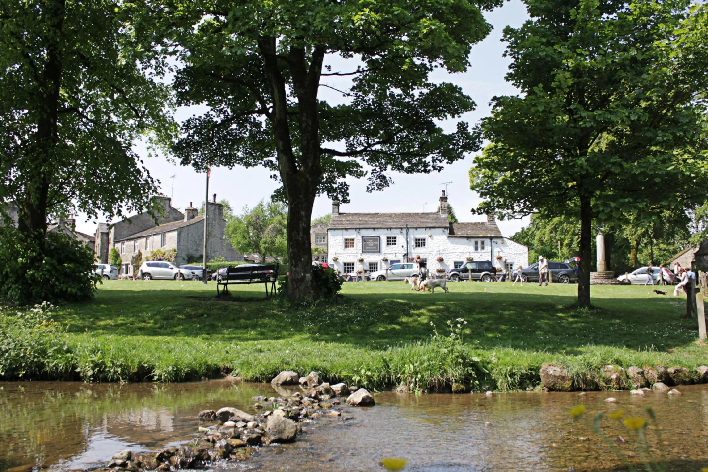 Property building in The Fountaine Inn