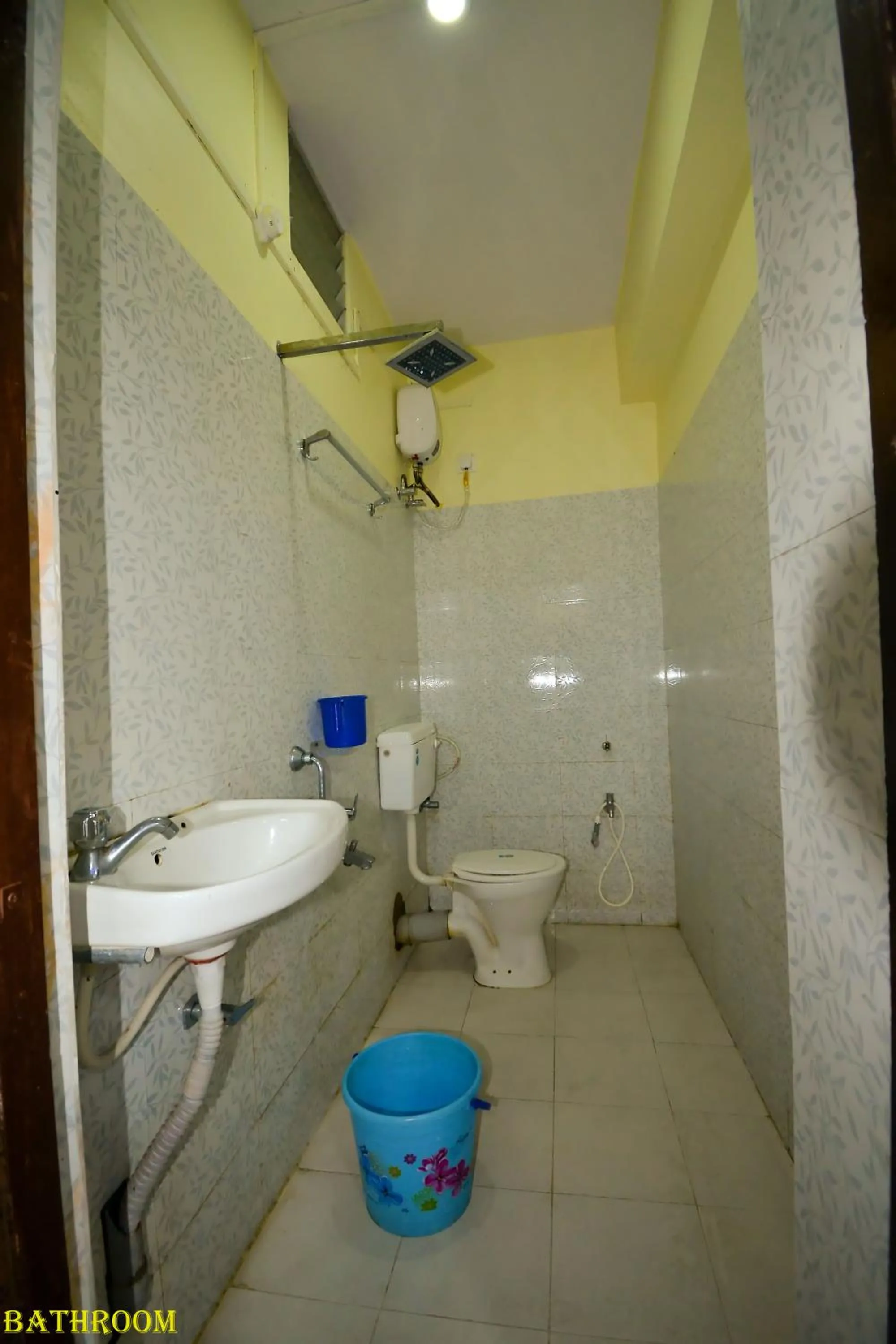 Bathroom in HOTEL CORAL INN -HCI