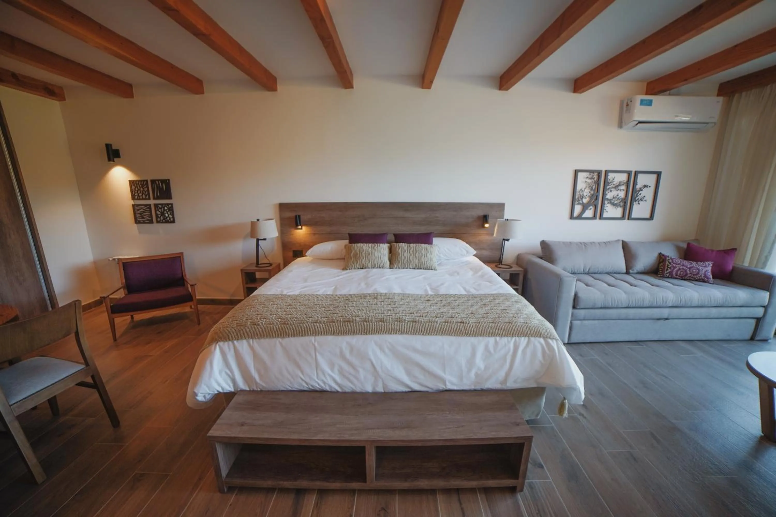 Bed in AWKA Apart Hotel