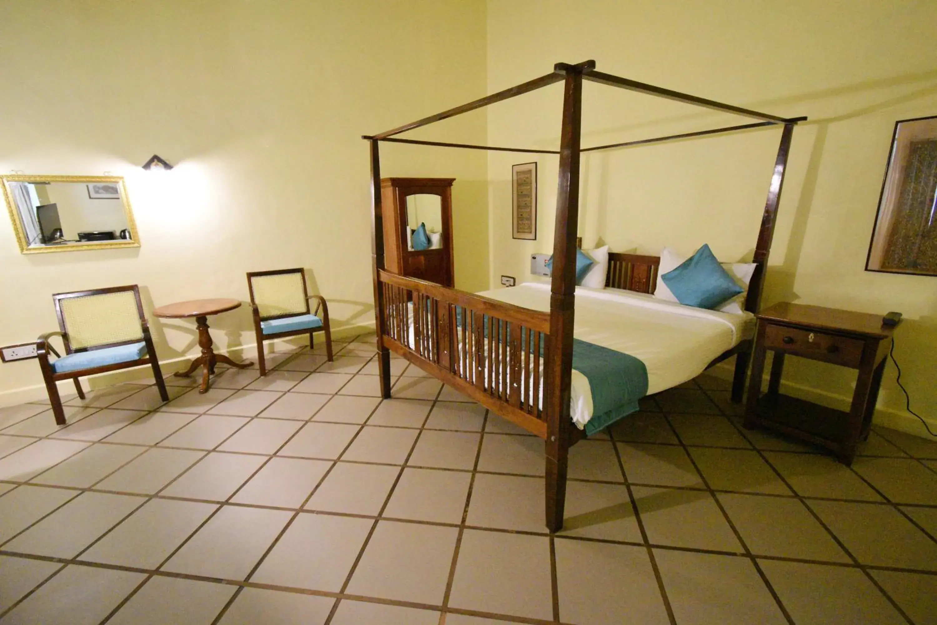 Bedroom, Bed in Hotel Villa Des Gouverneurs Bedroom, Bed in Hotel Villa Des Gouverneurs