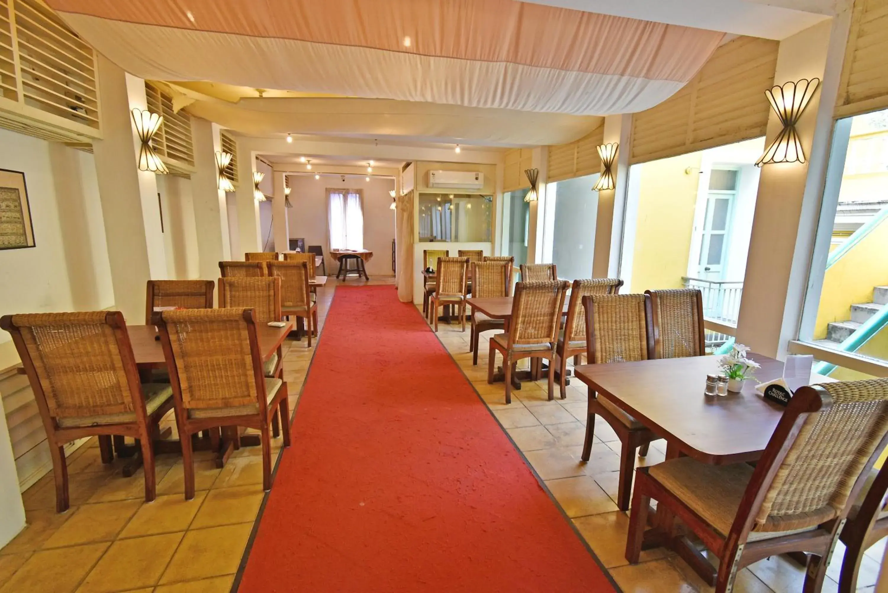 Breakfast in Hotel Villa Des Gouverneurs Breakfast in Hotel Villa Des Gouverneurs