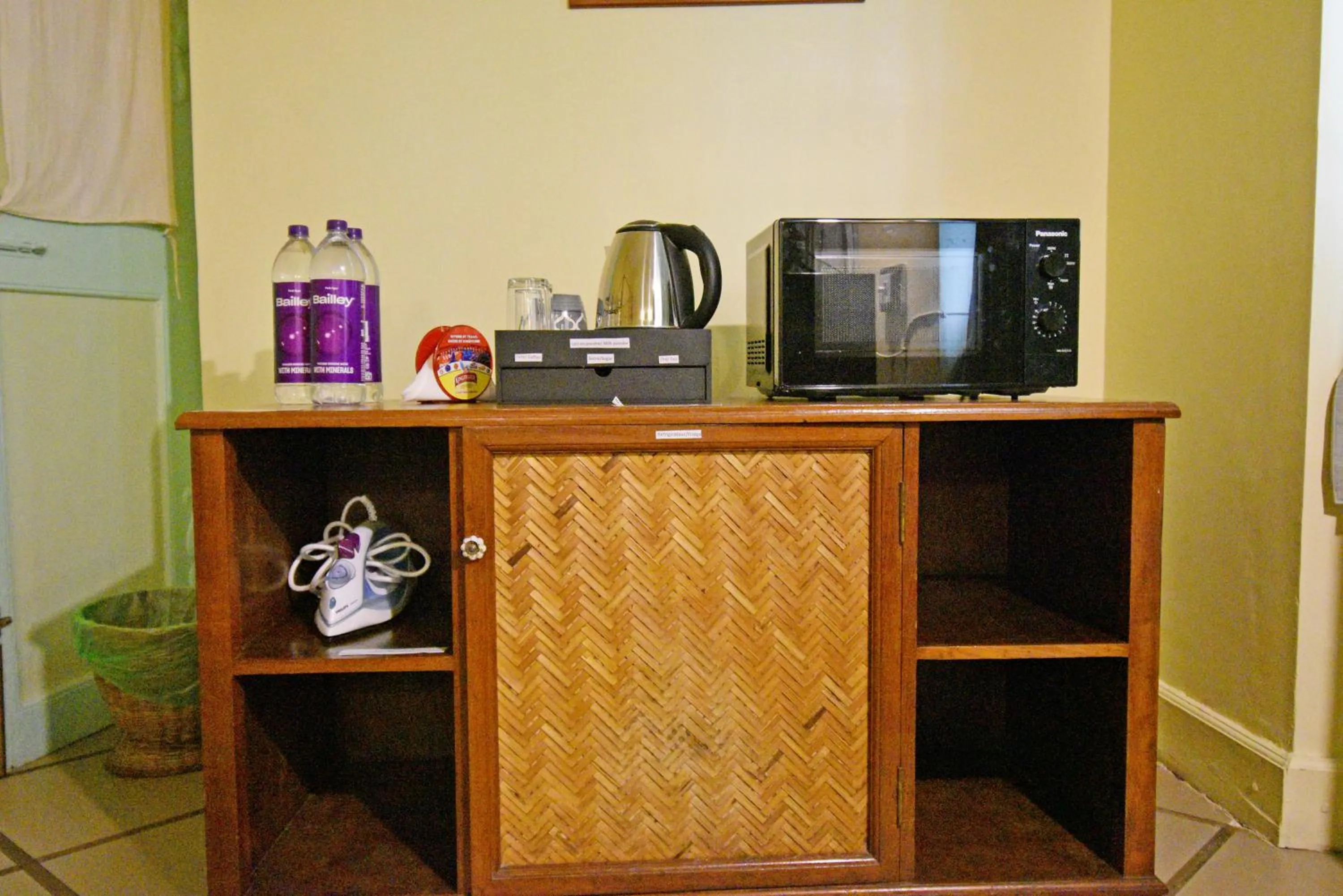 Coffee/tea facilities in Hotel Villa Des Gouverneurs