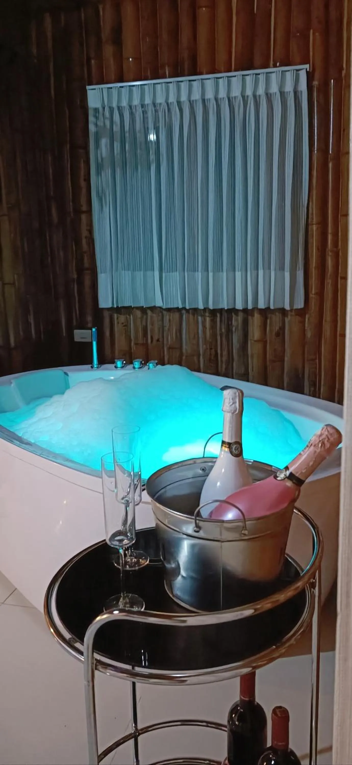 Hot Tub in Ecohabs Bamboo Tayrona - dentro del Parque Tayrona