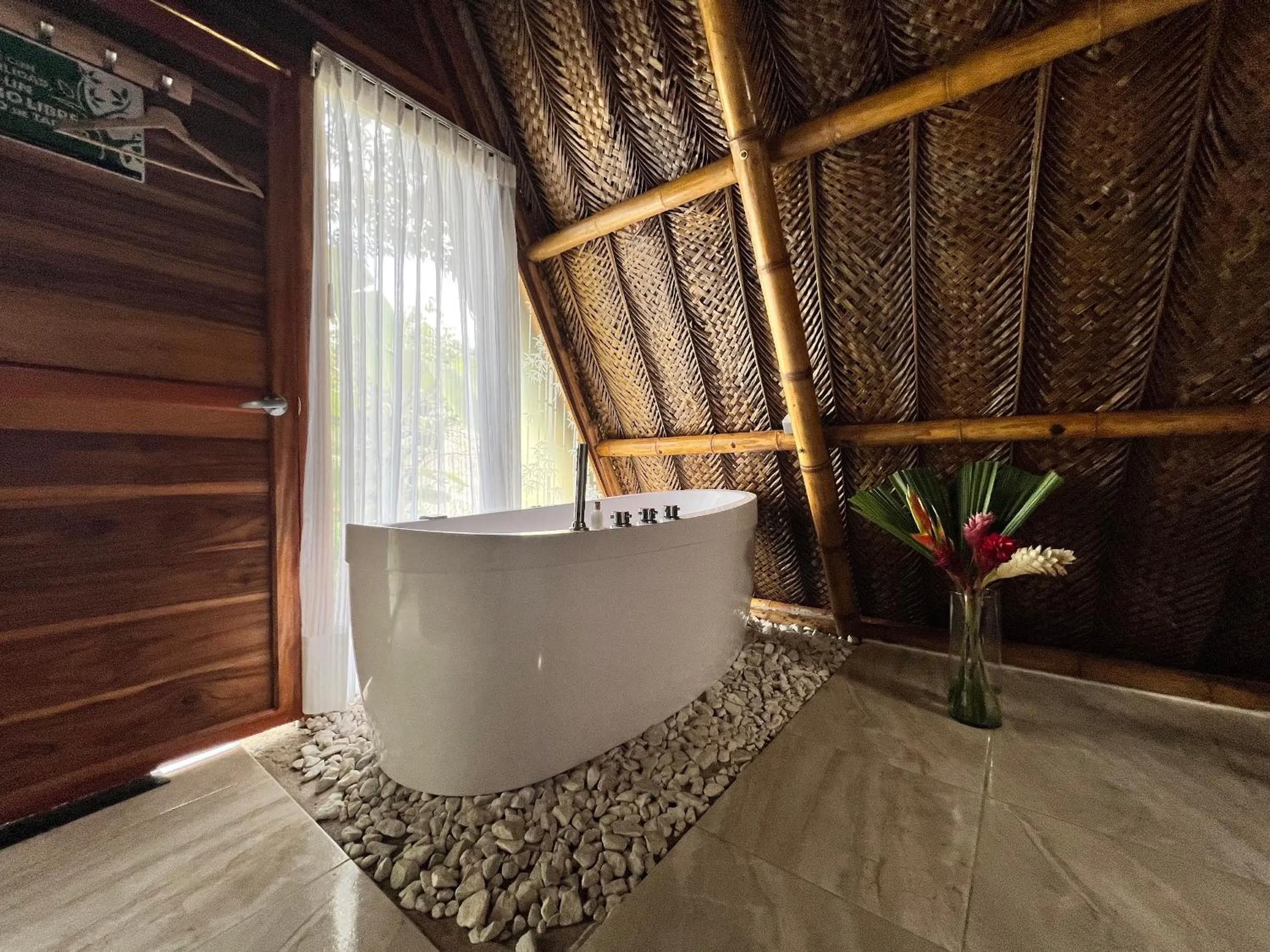 Hot Tub, Bathroom in Ecohabs Bamboo Tayrona - dentro del Parque Tayrona
