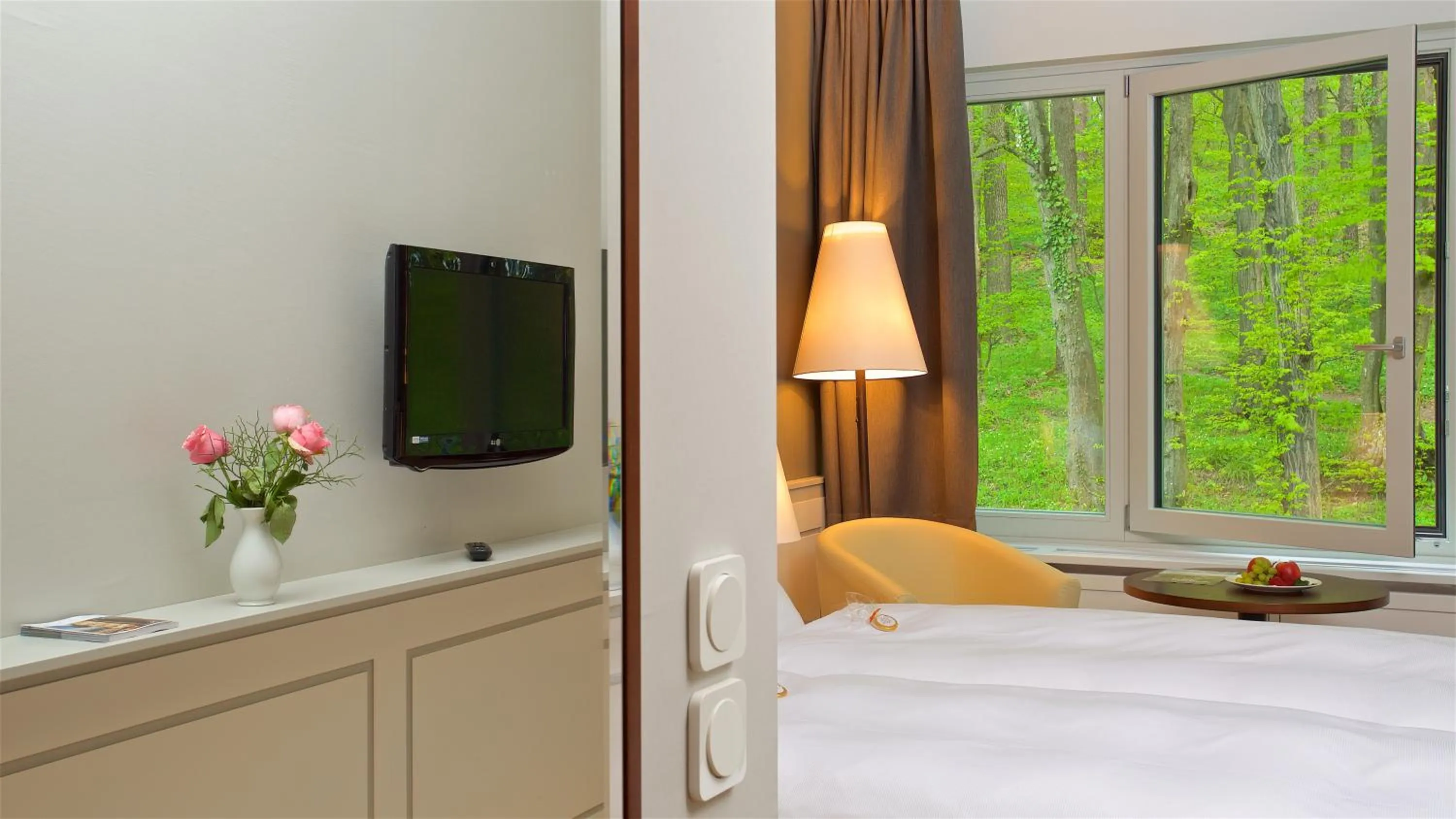 Bed in Berghotel Tulbingerkogel