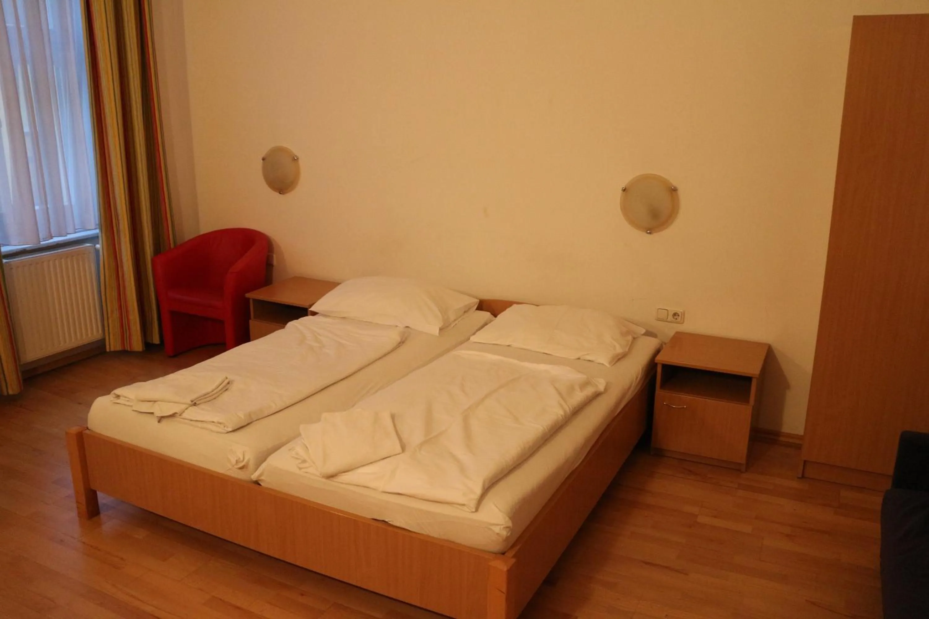 Bedroom, Bed in Suite Hotel 200m zum Prater